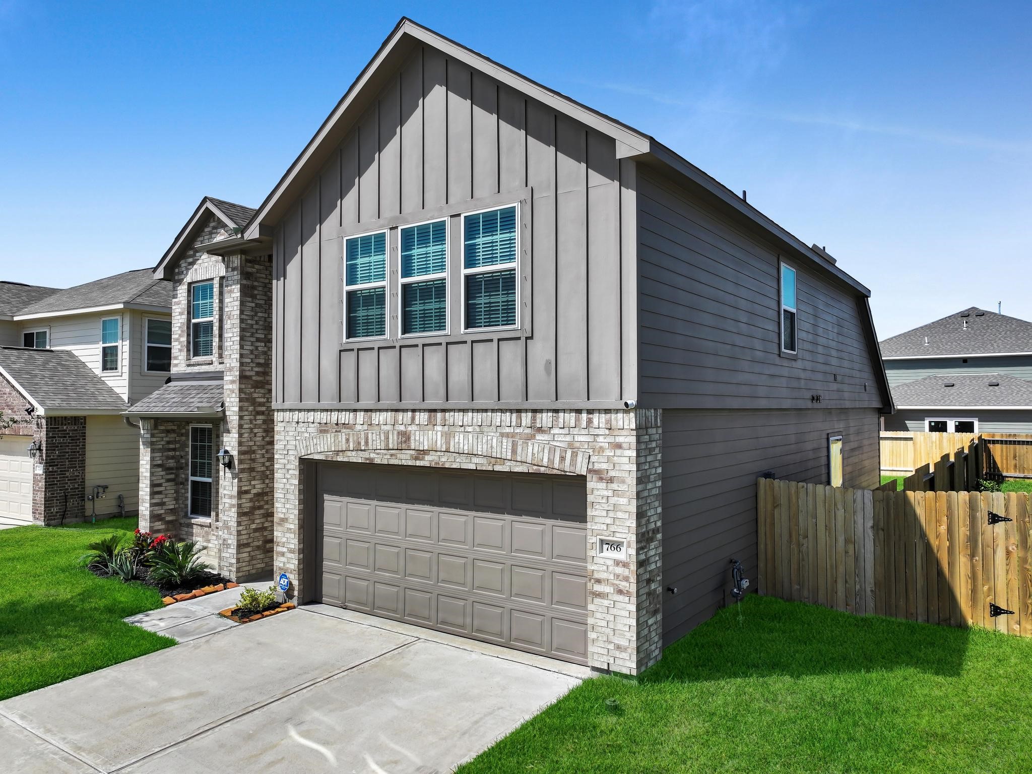 766 Dewberry Road, La Marque, TX 77568