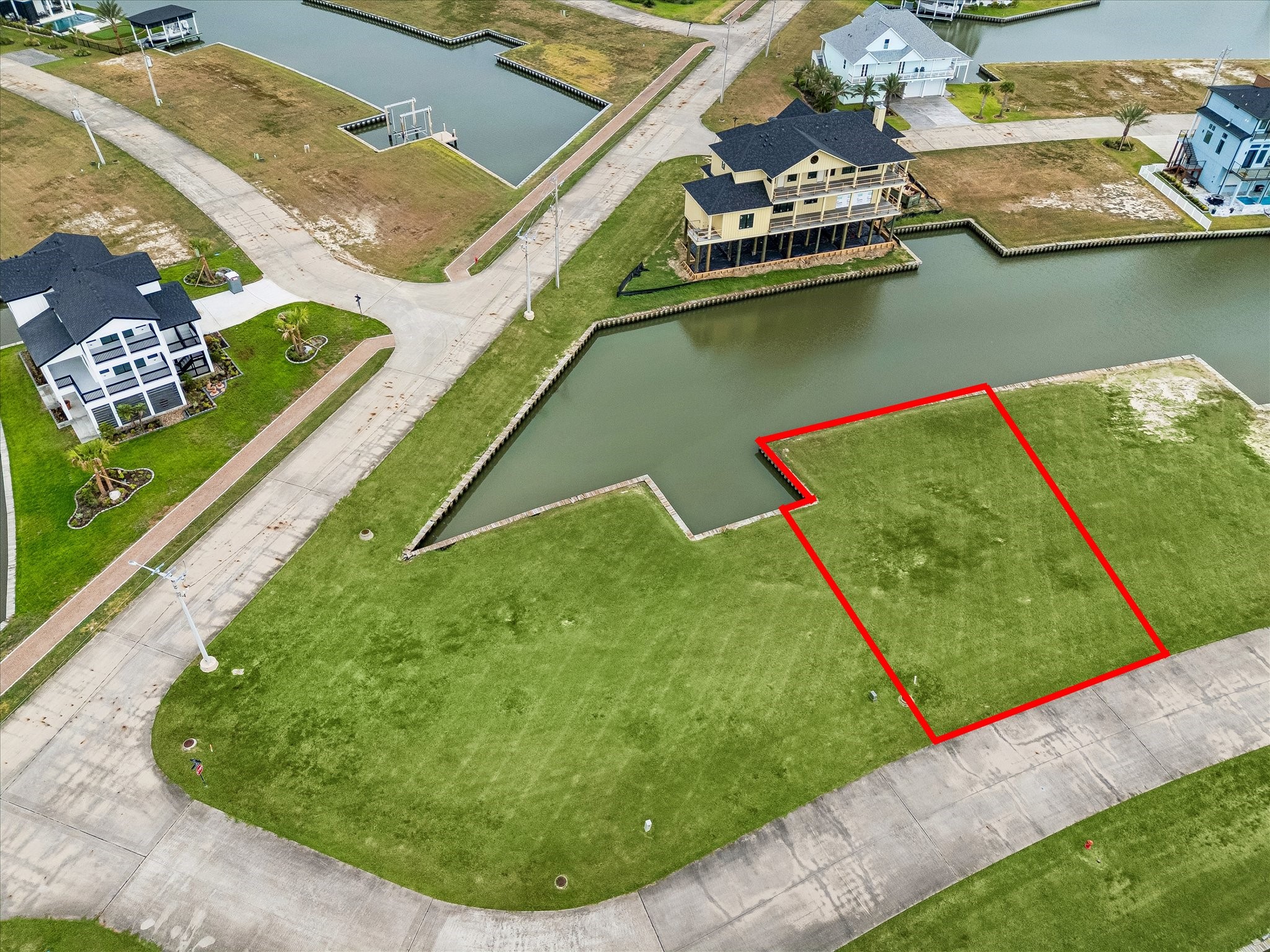 3 Summerland, Hitchcock, TX 77563