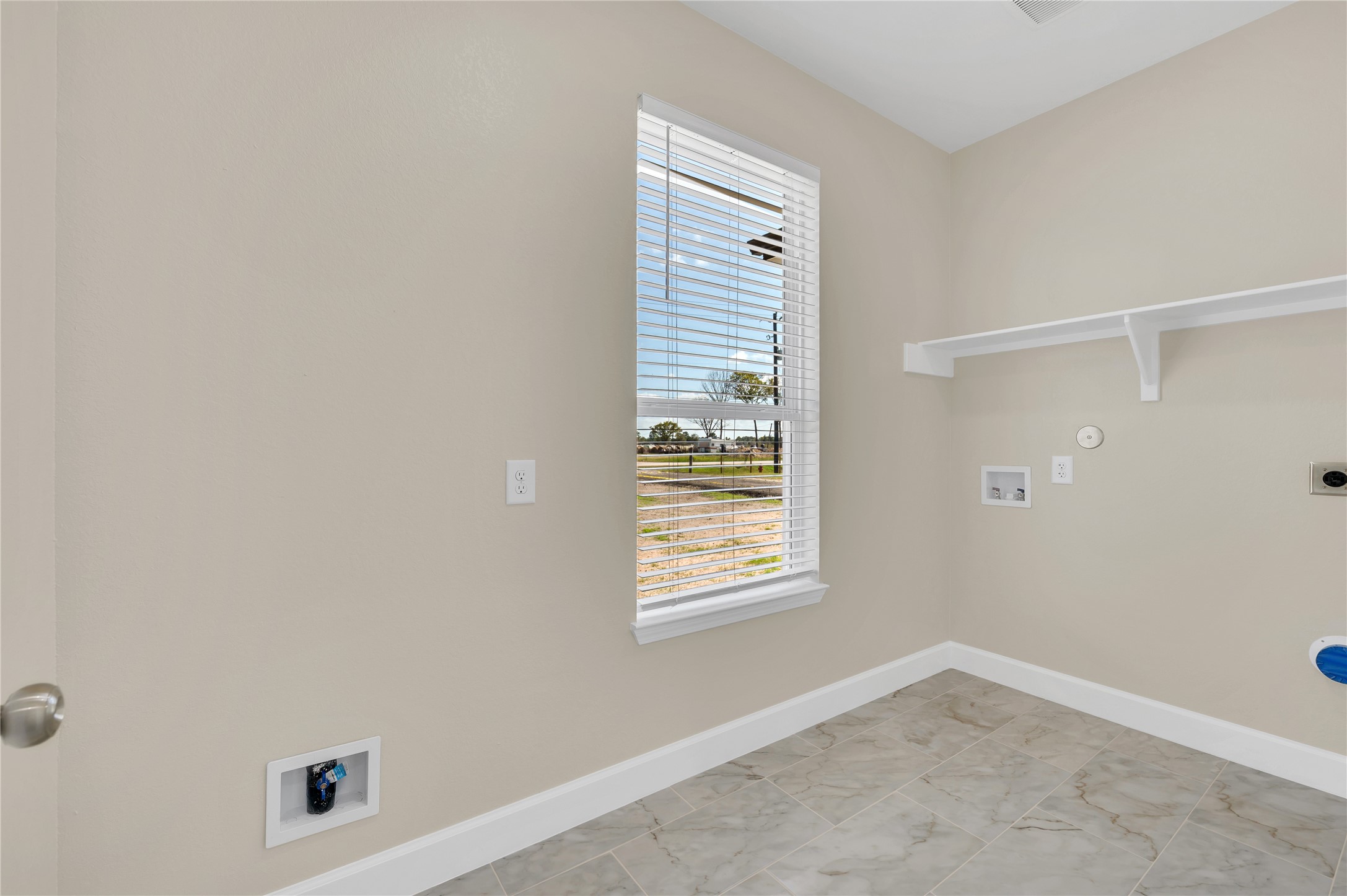 7120 County Road 171, Alvin, TX 77511