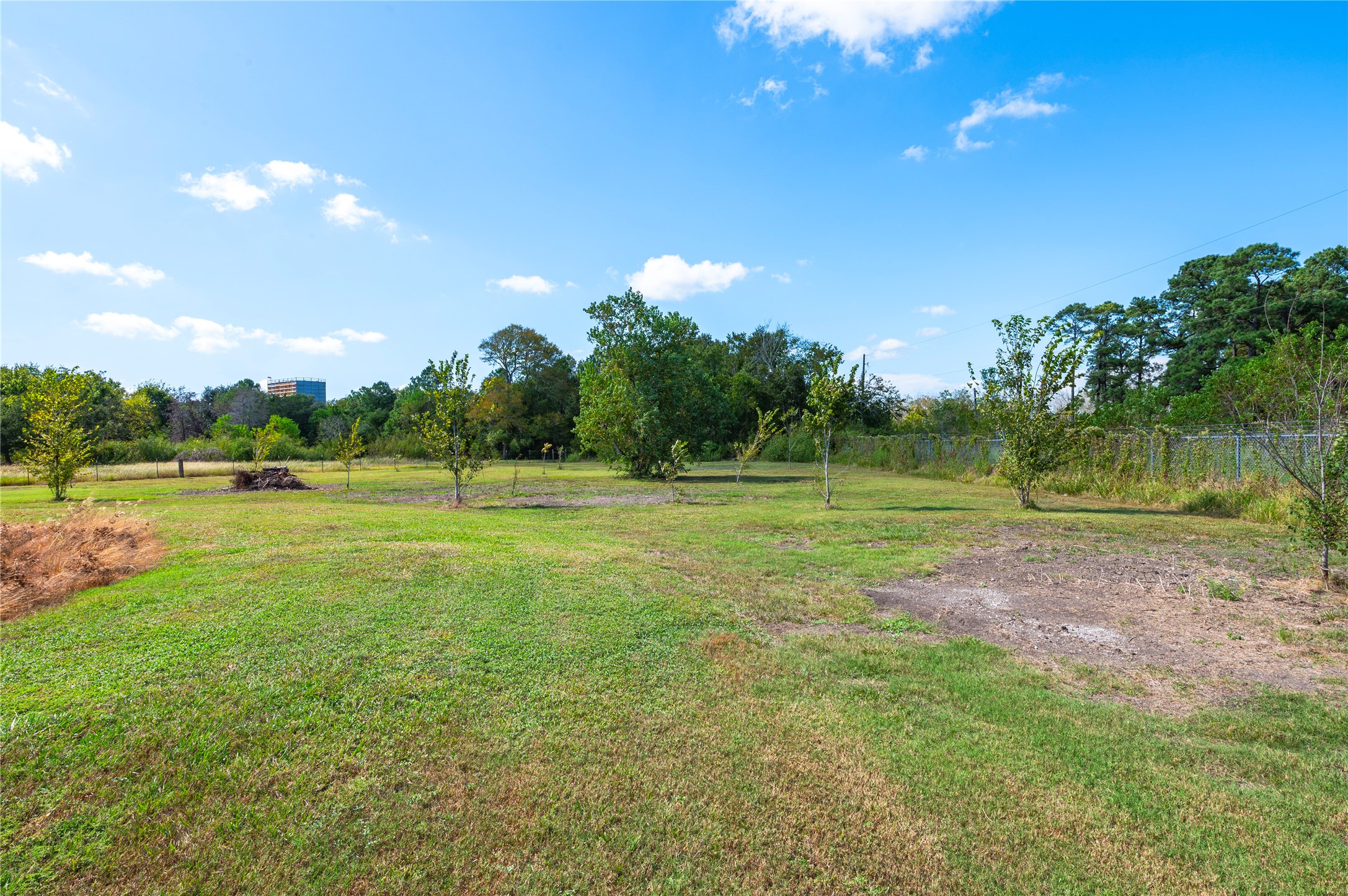 7120 County Road 171, Alvin, TX 77511