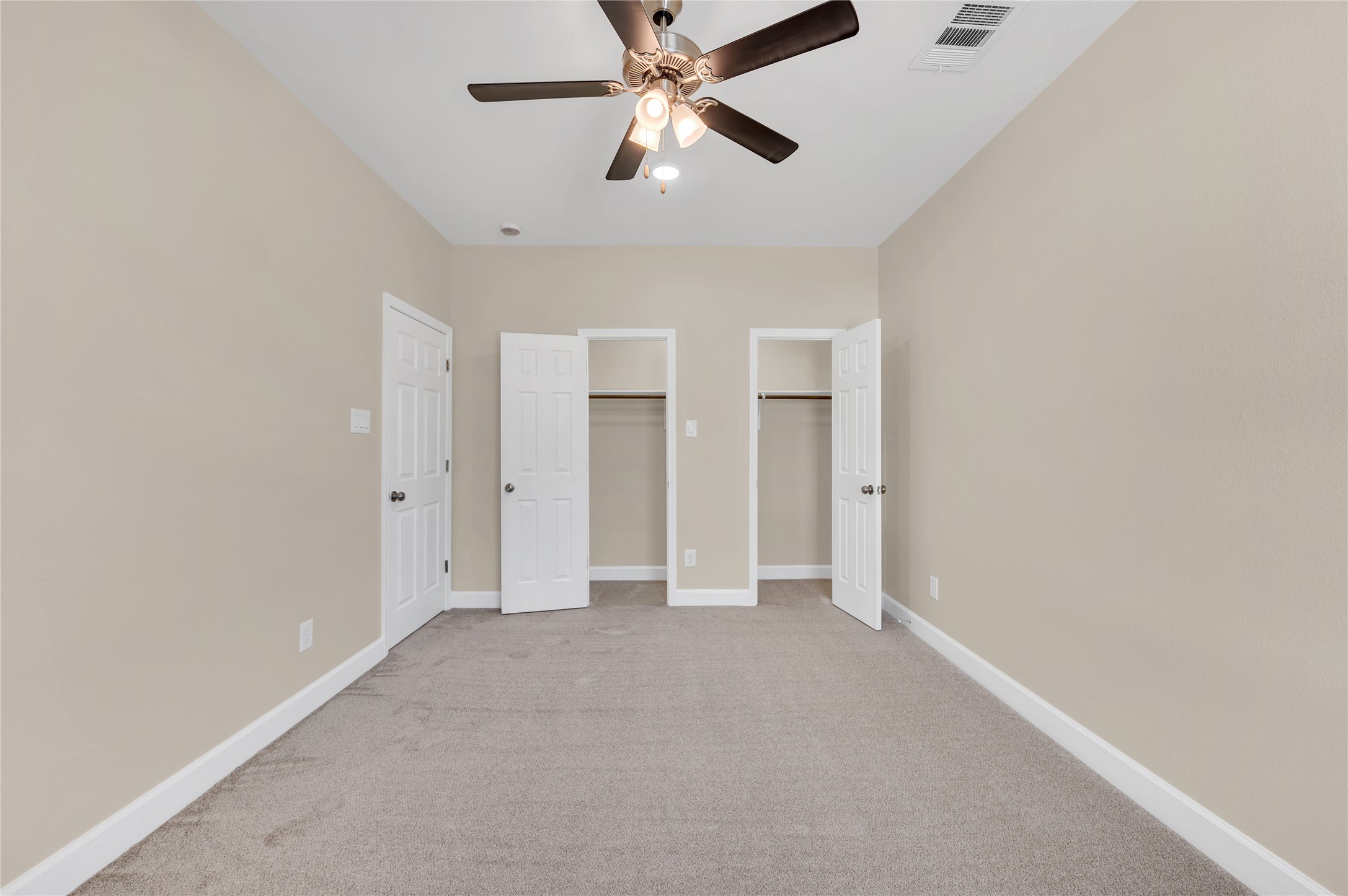 7120 County Road 171, Alvin, TX 77511