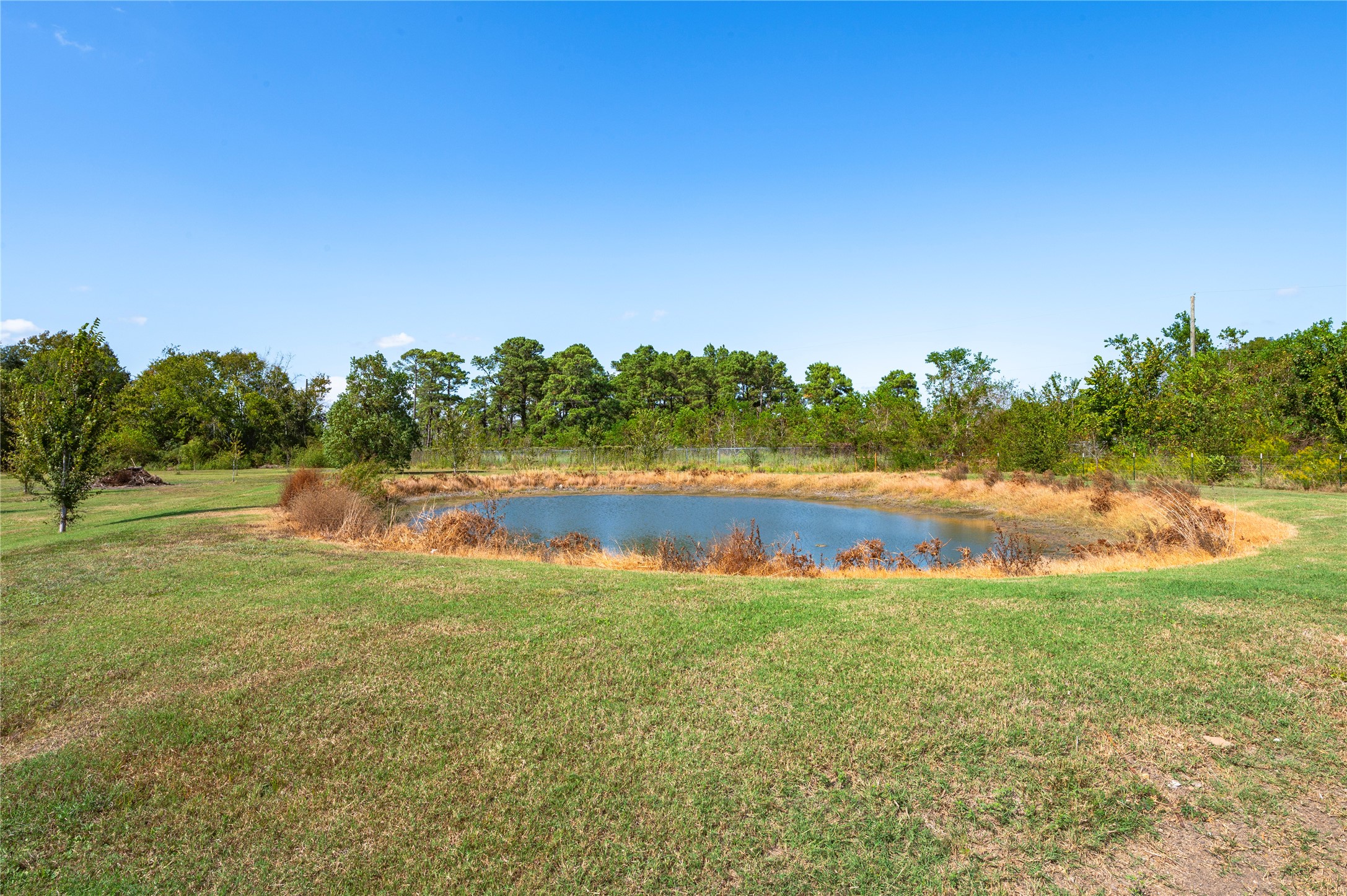 7120 County Road 171, Alvin, TX 77511