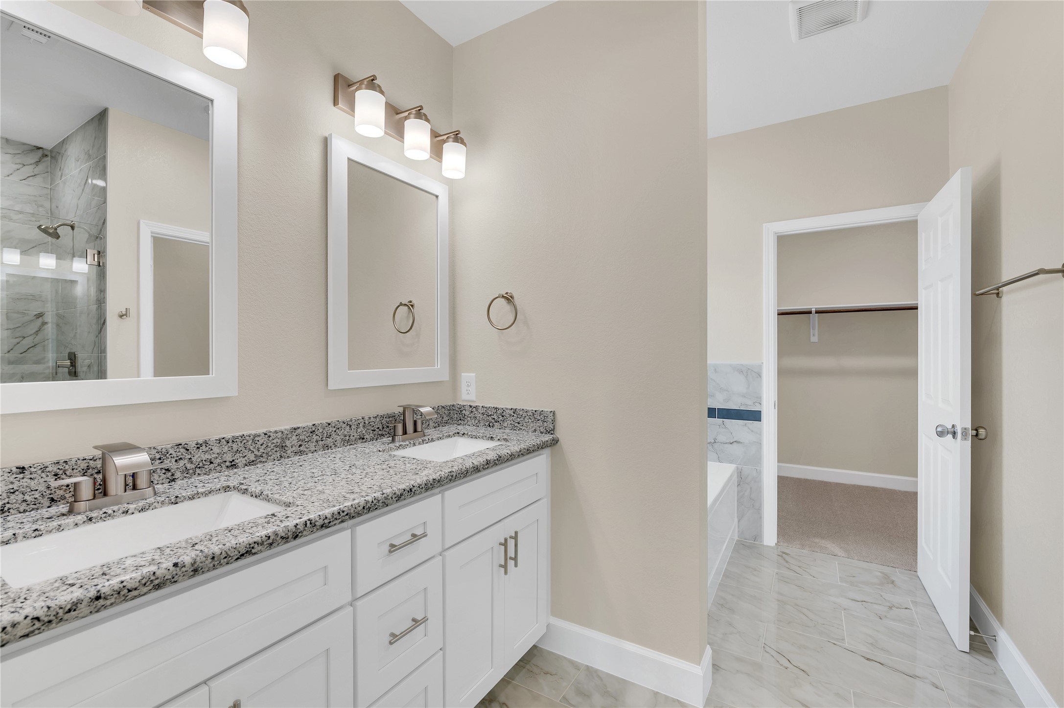 7120 County Road 171, Alvin, TX 77511