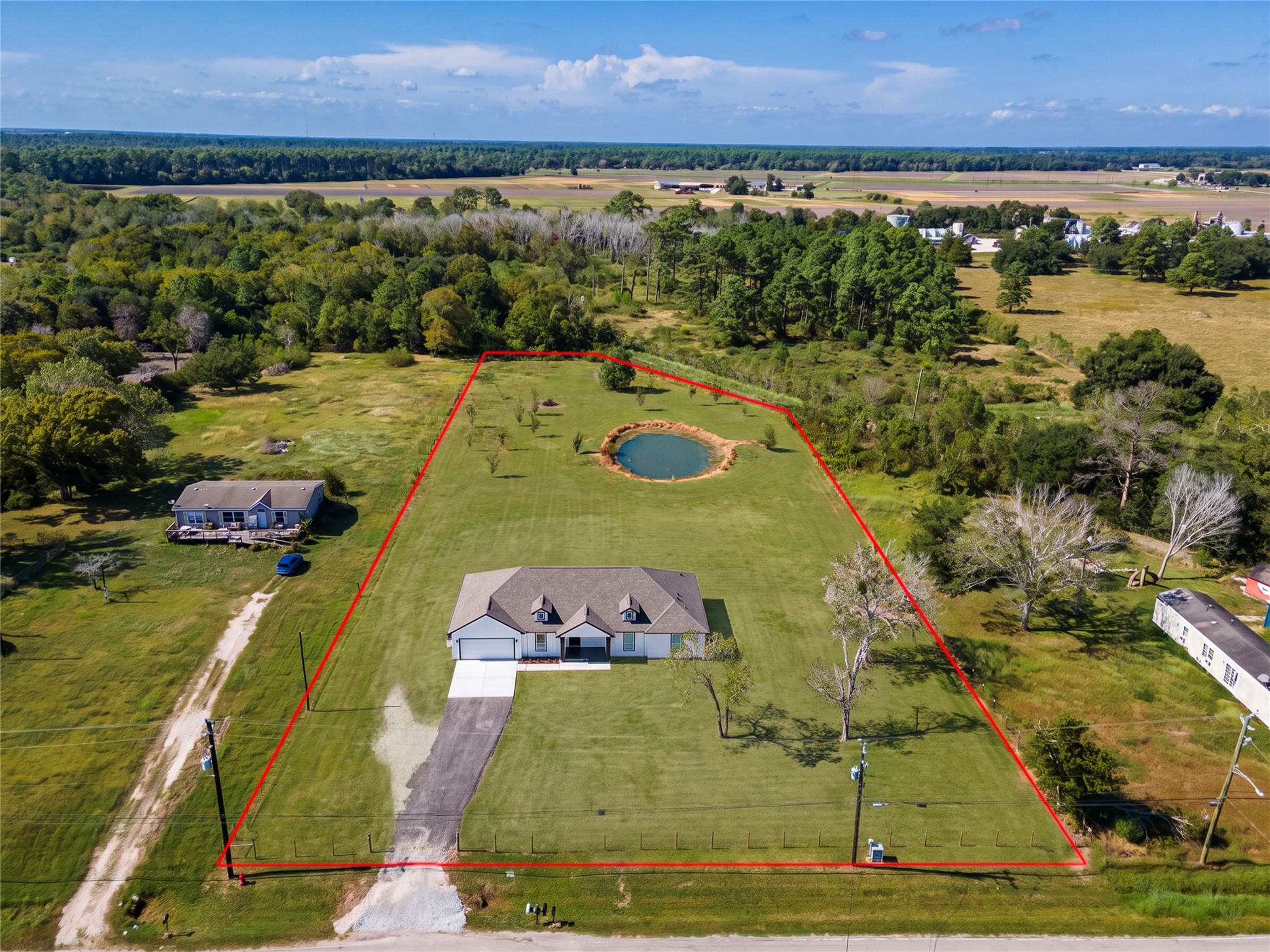 7120 County Road 171, Alvin, TX 77511