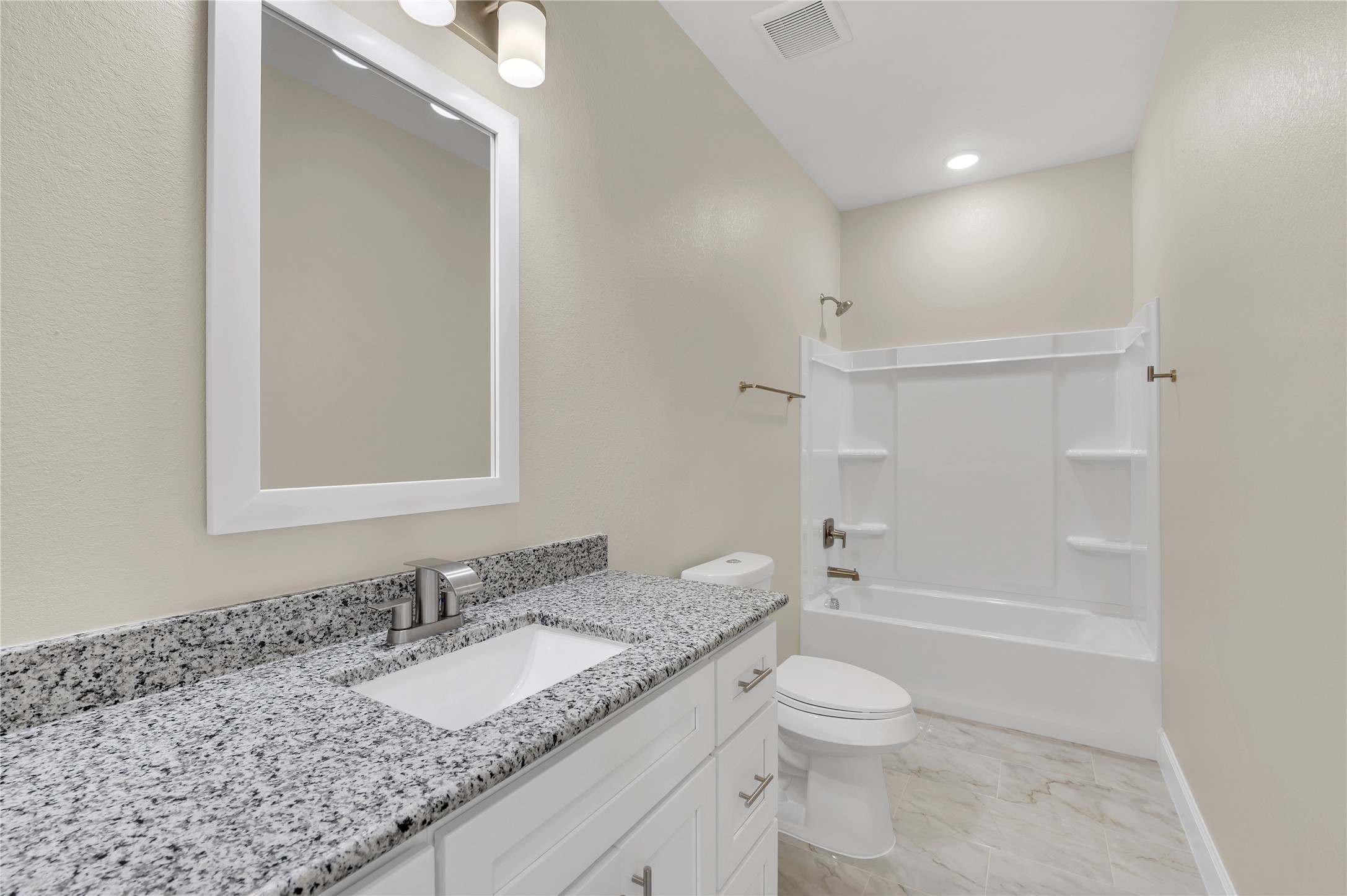7120 County Road 171, Alvin, TX 77511