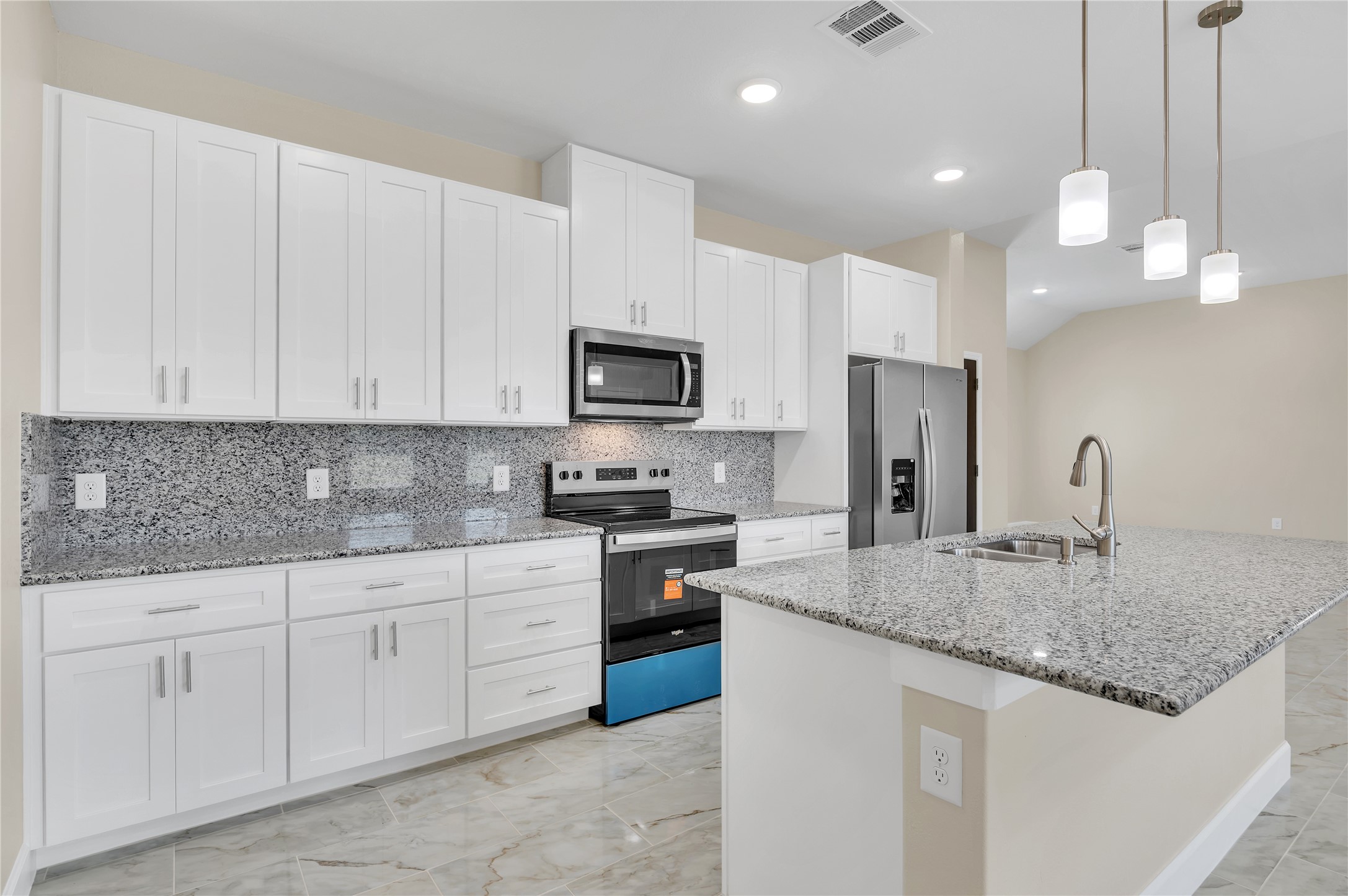 7120 County Road 171, Alvin, TX 77511