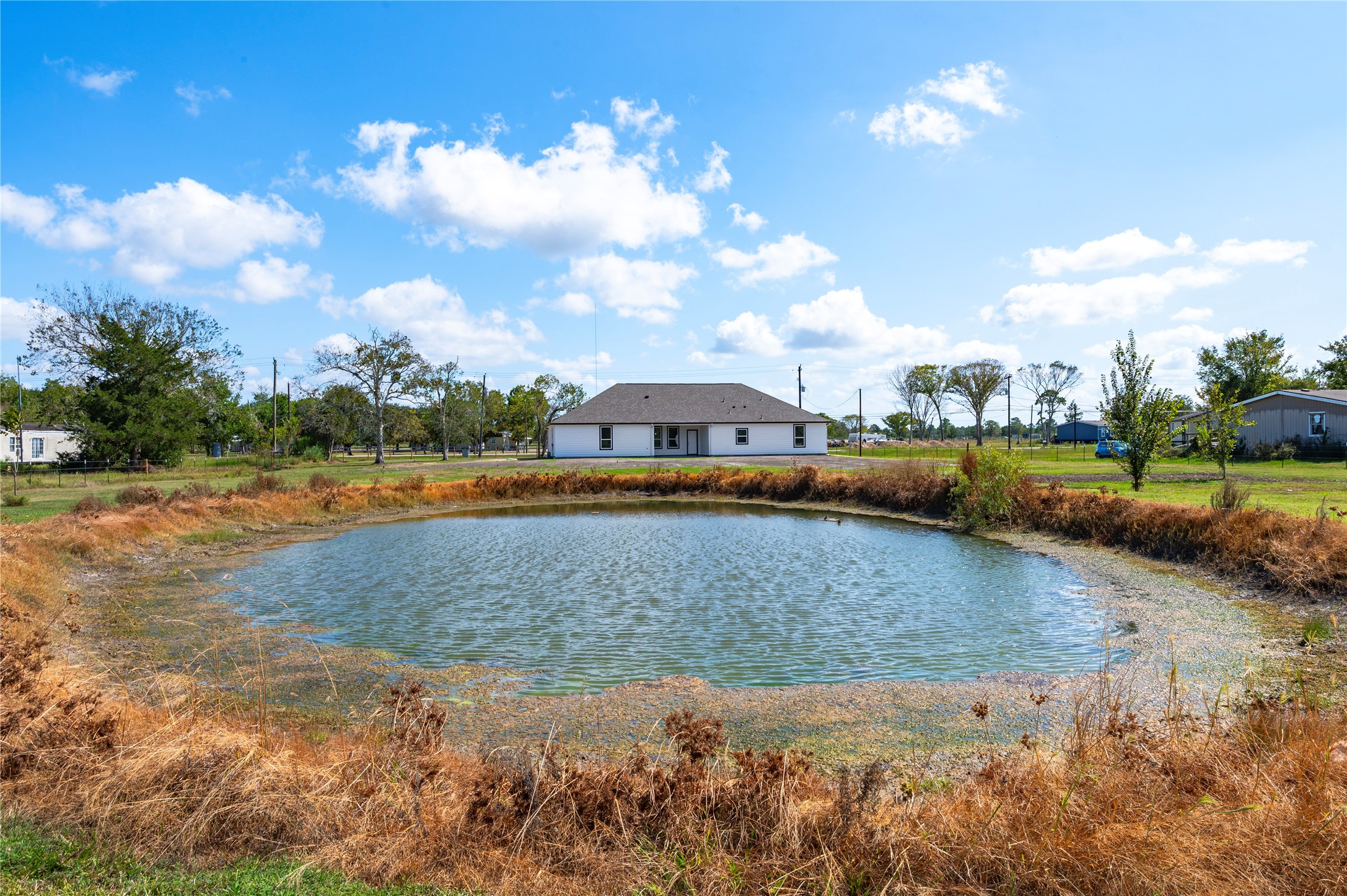 7120 County Road 171, Alvin, TX 77511