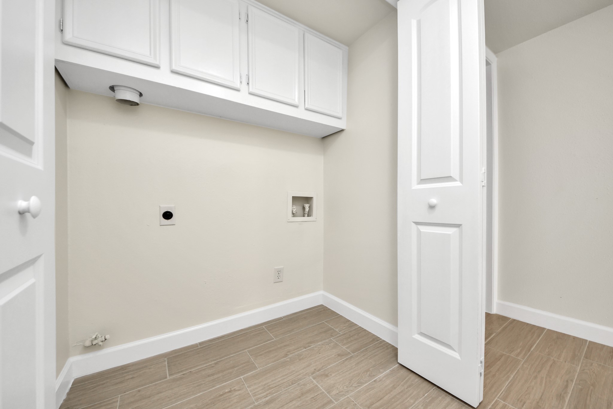 19707 Enchanted Oaks Drive, Spring, TX 77388