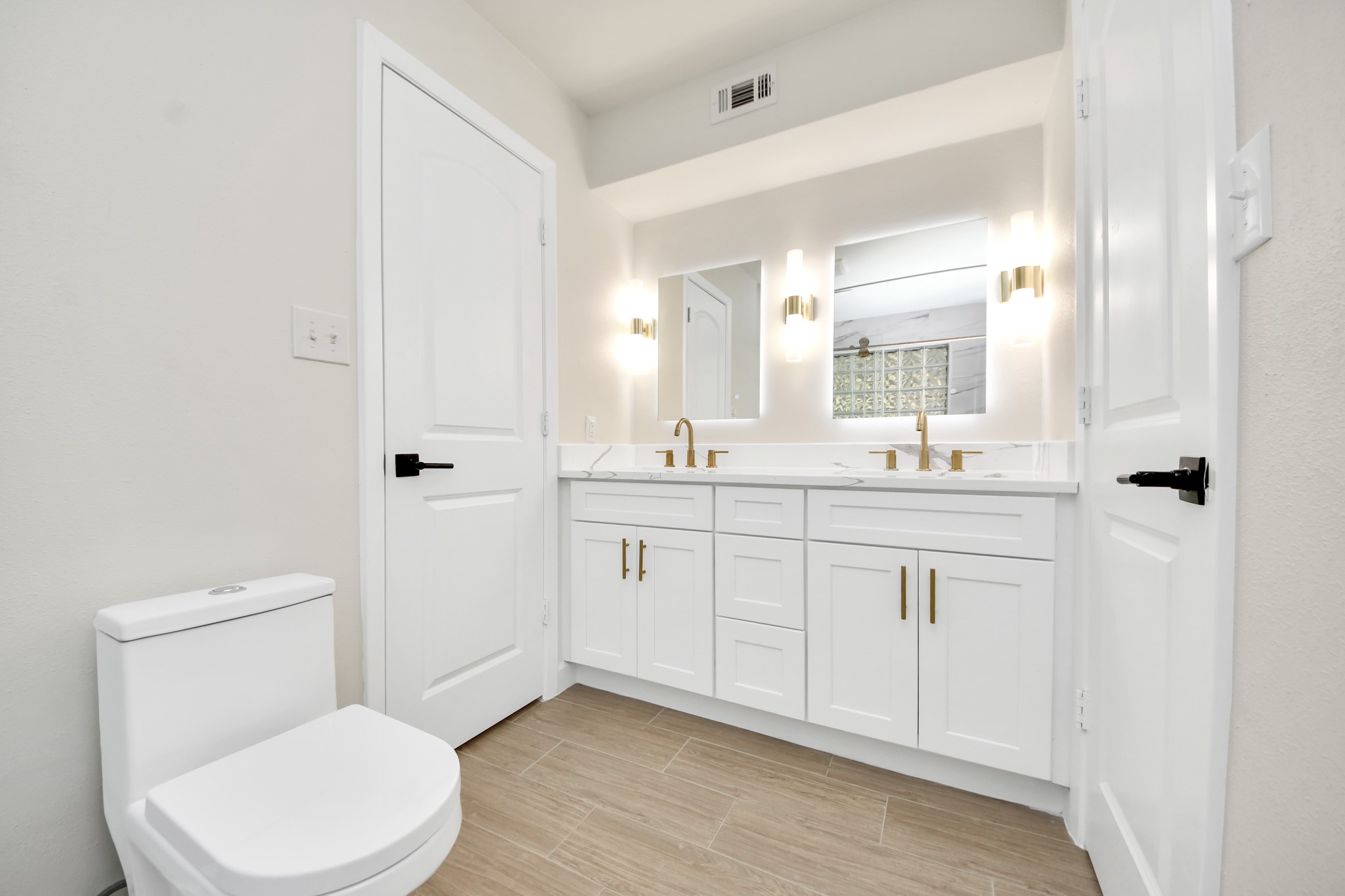 19707 Enchanted Oaks Drive, Spring, TX 77388