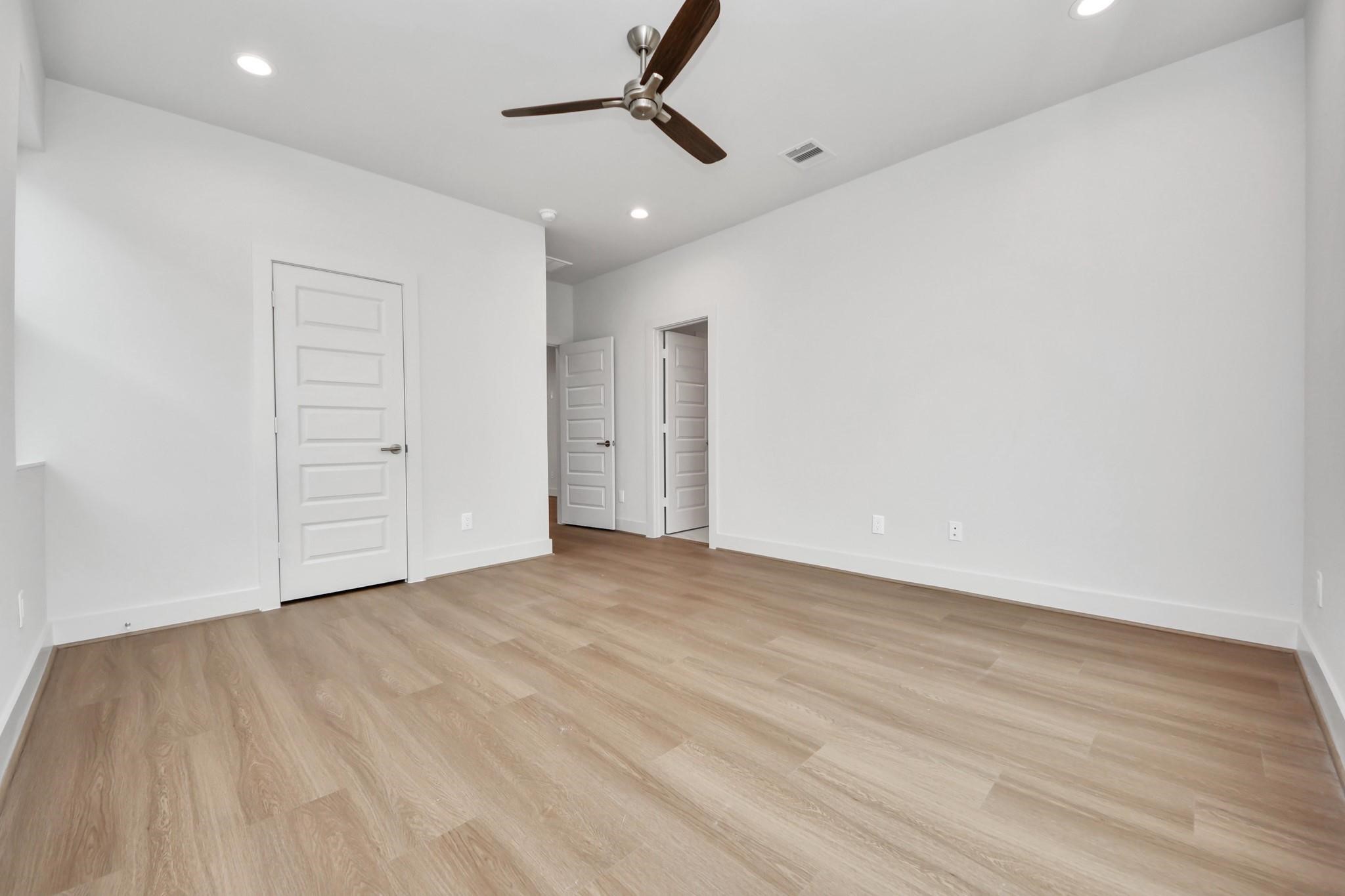 13105 Moncloa Drive, Houston, TX 77047