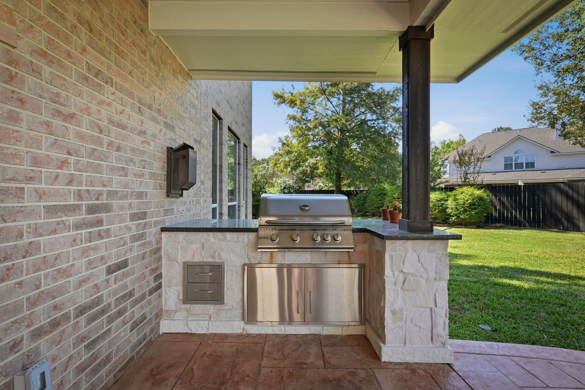 NEW outdoor kitchen