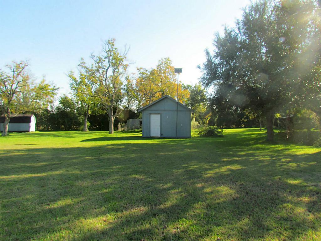9710 Camelots Court, Pearland, TX 77584