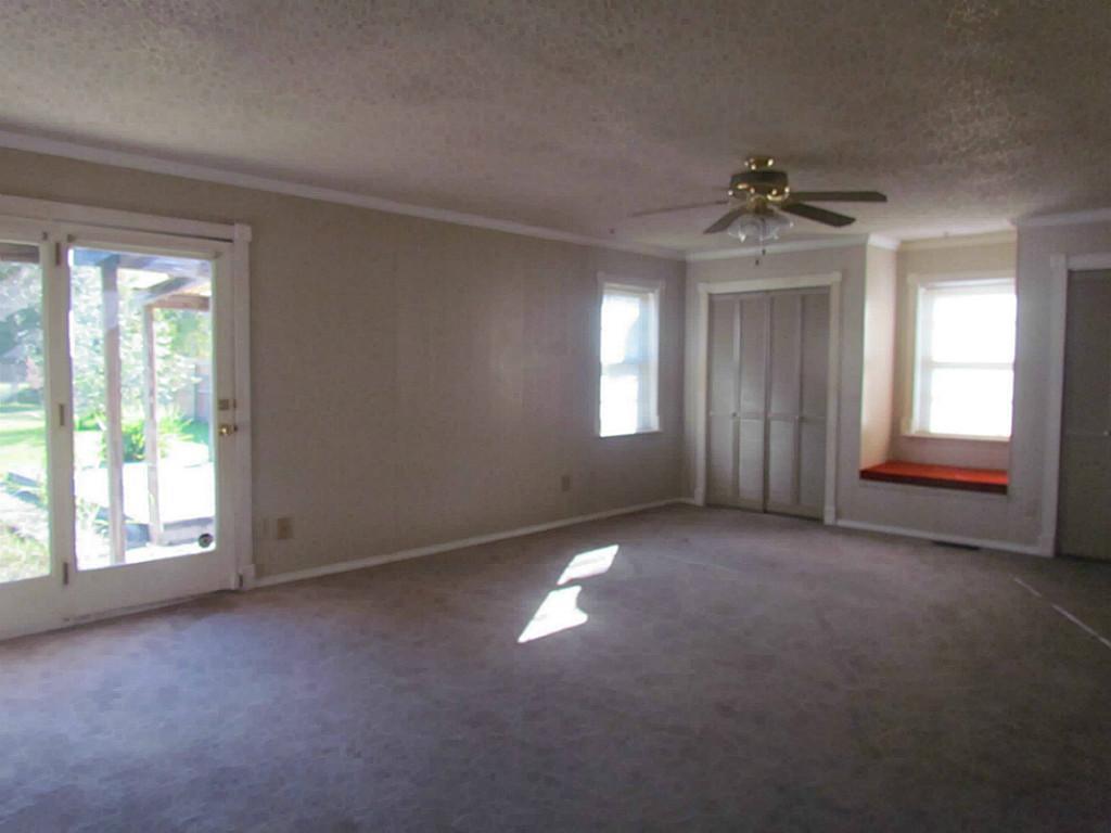 9710 Camelots Court, Pearland, TX 77584