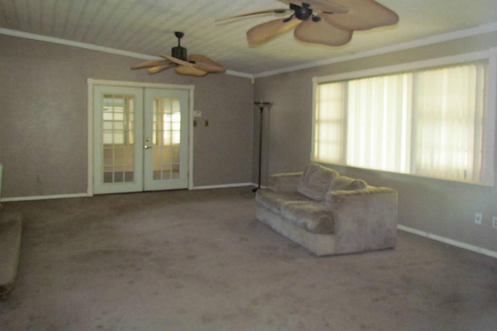 9710 Camelots Court, Pearland, TX 77584