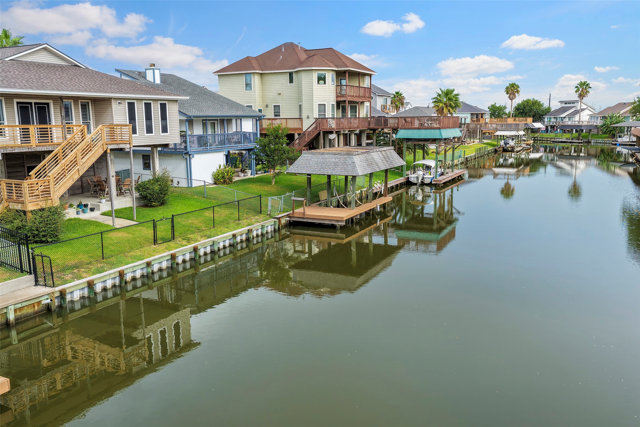 26 N Curlew Street, La Marque, TX 77568