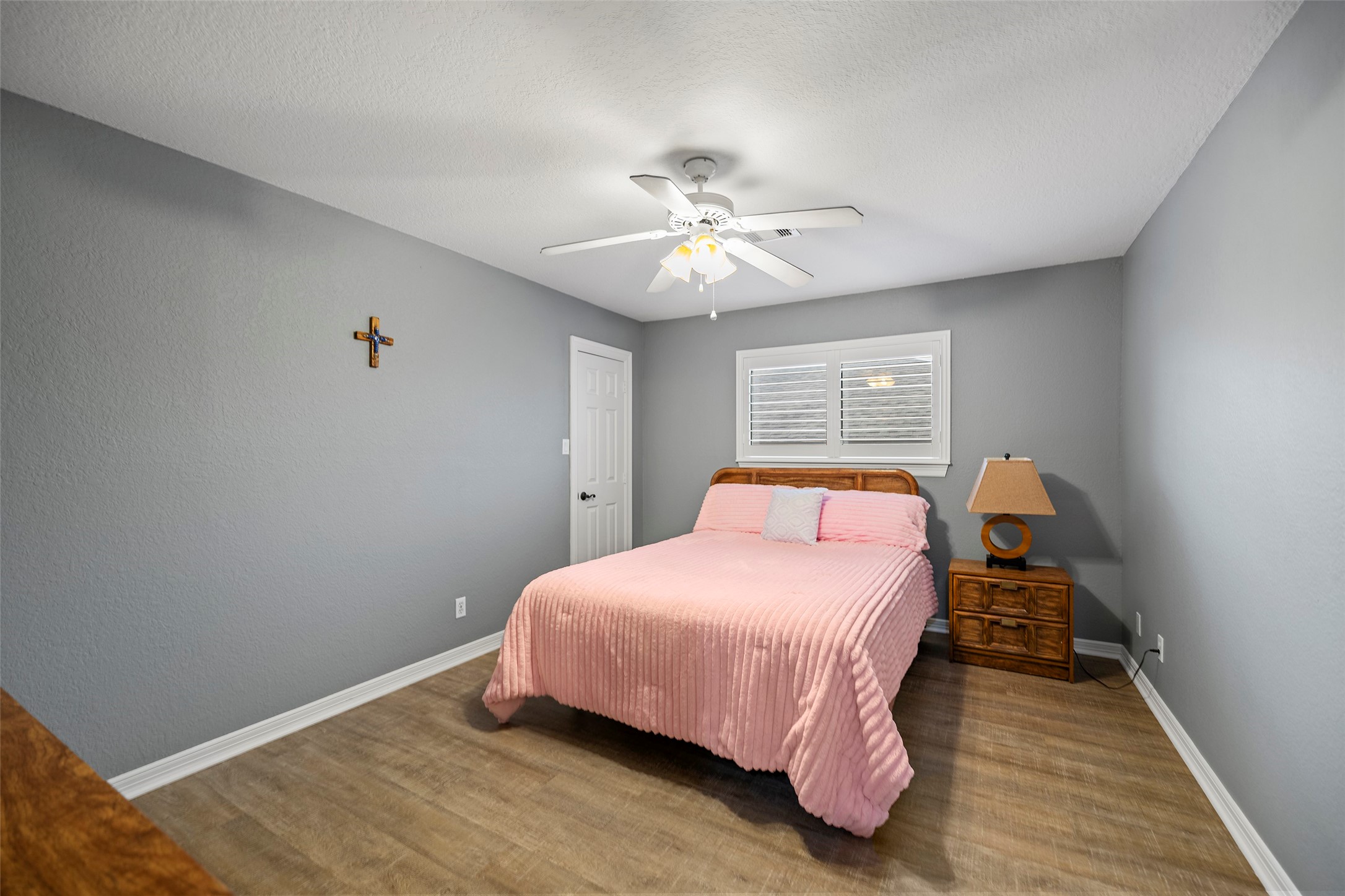 26 N Curlew Street, La Marque, TX 77568