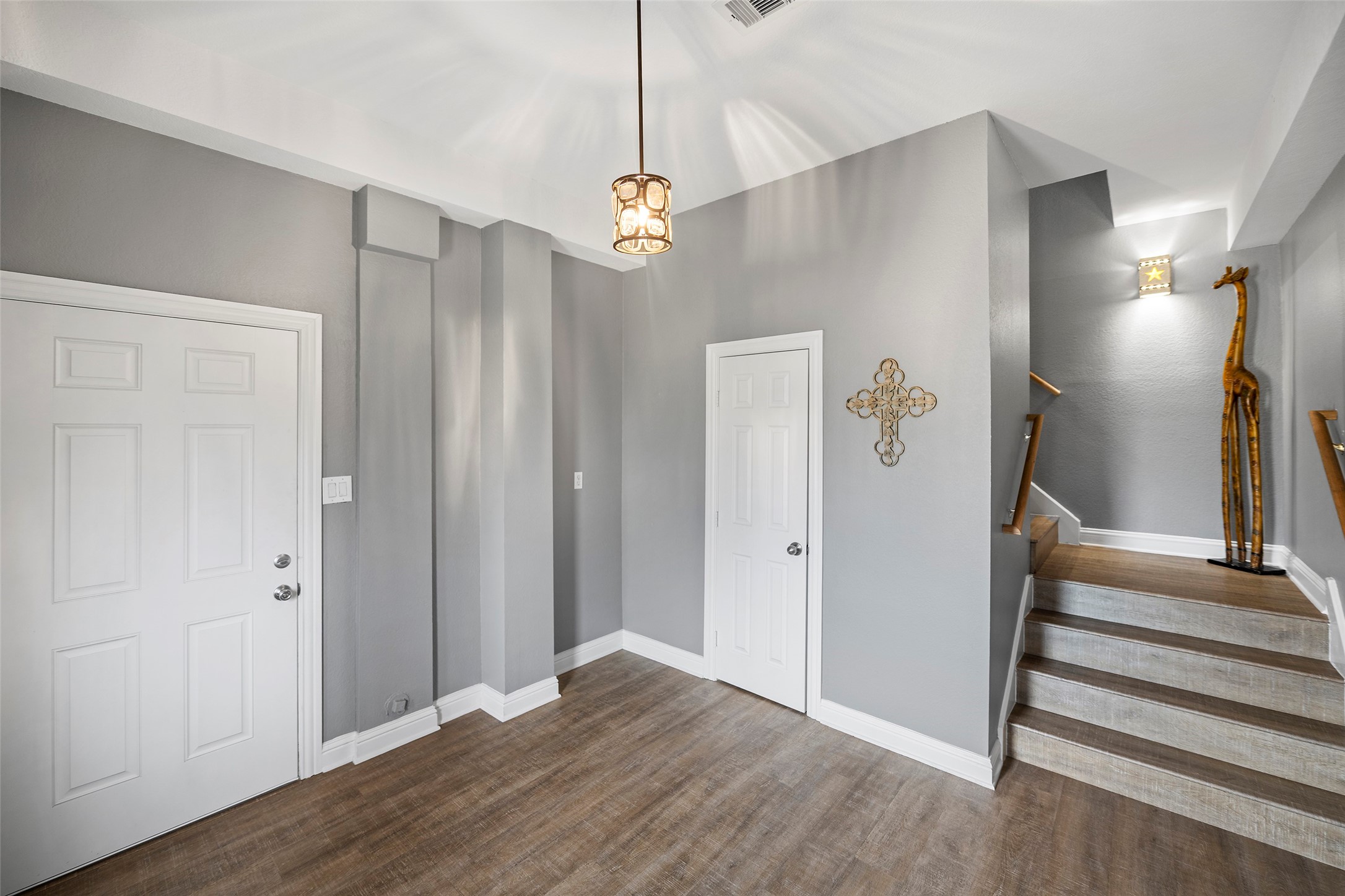 26 N Curlew Street, La Marque, TX 77568