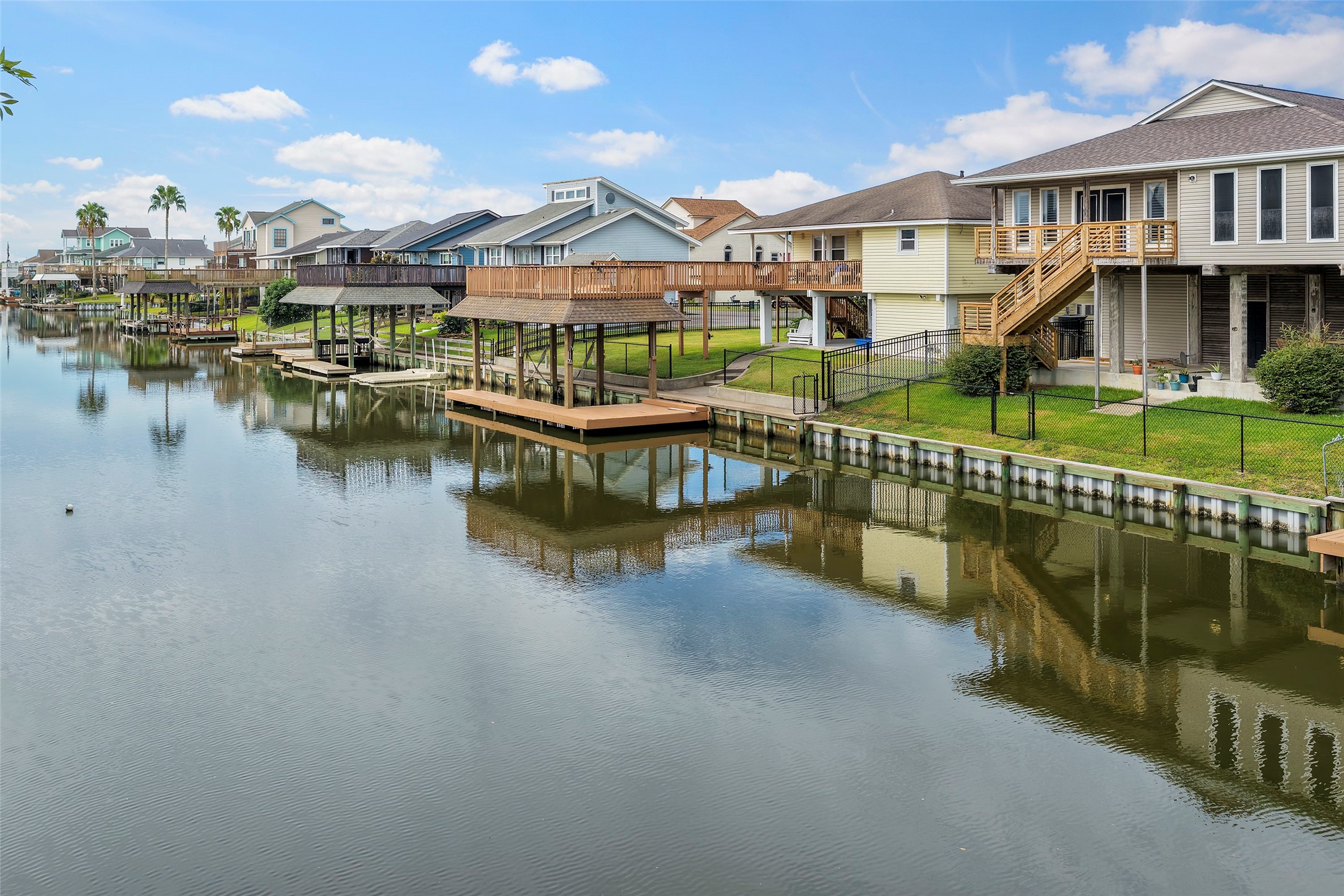 26 N Curlew Street, La Marque, TX 77568
