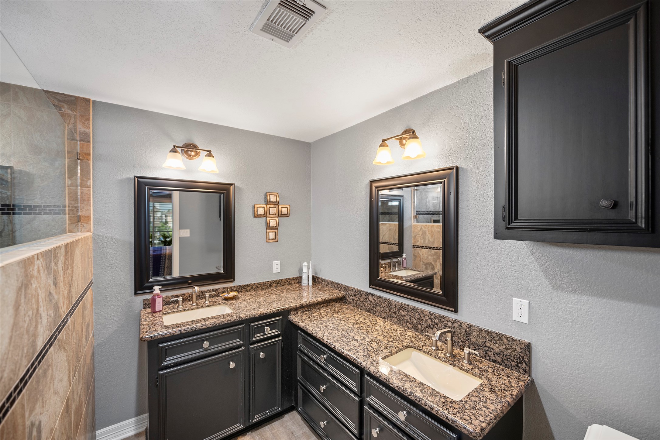 26 N Curlew Street, La Marque, TX 77568
