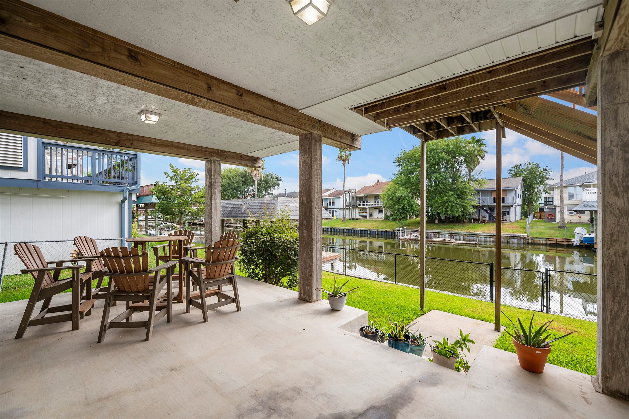 26 N Curlew Street, La Marque, TX 77568
