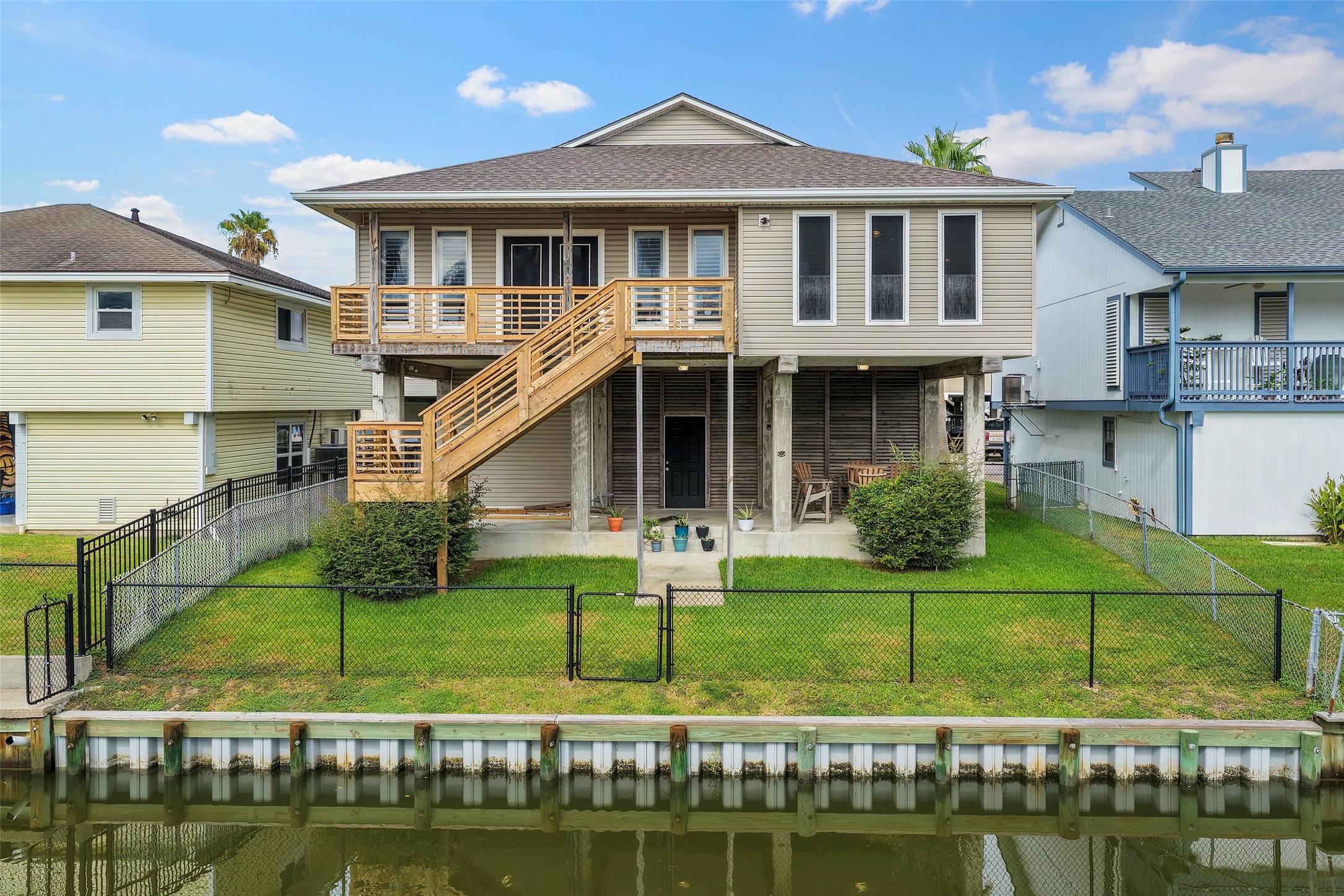 26 N Curlew Street, La Marque, TX 77568