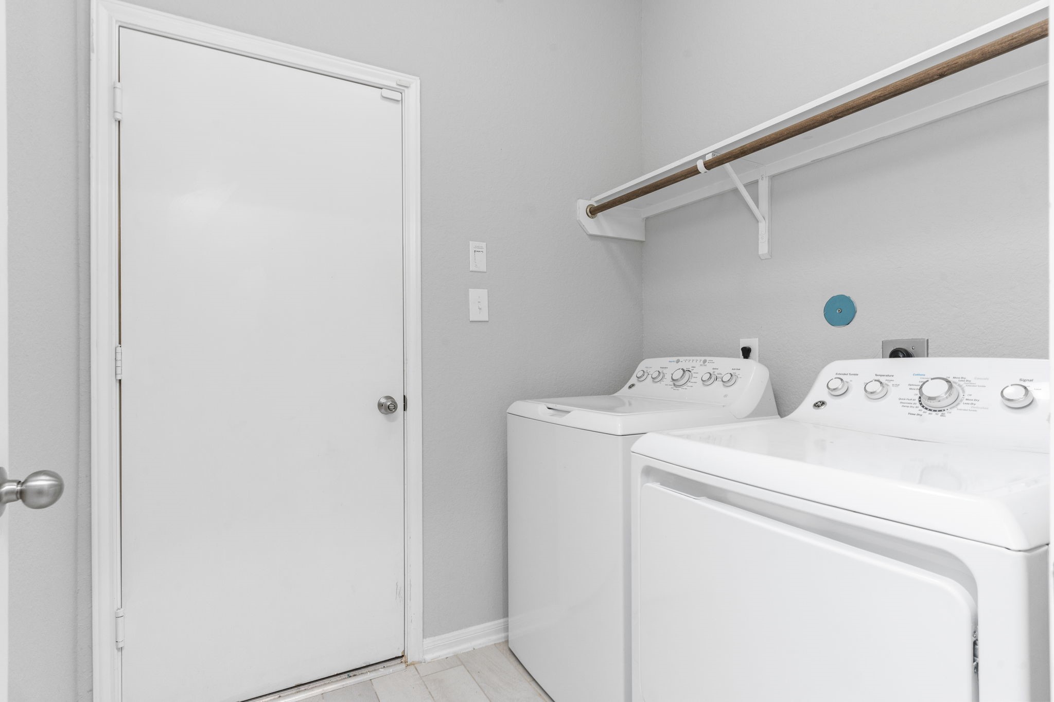 Utility Room with Washer & Dryer