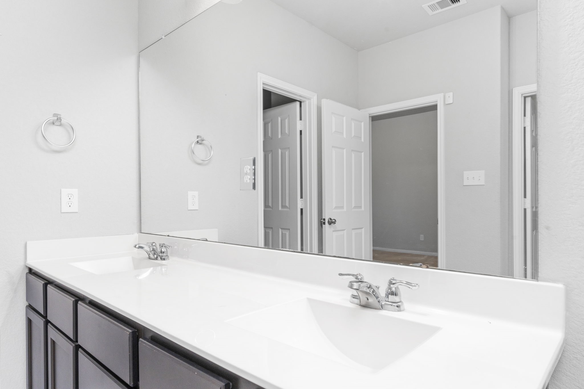Dual Vanities in the Primary