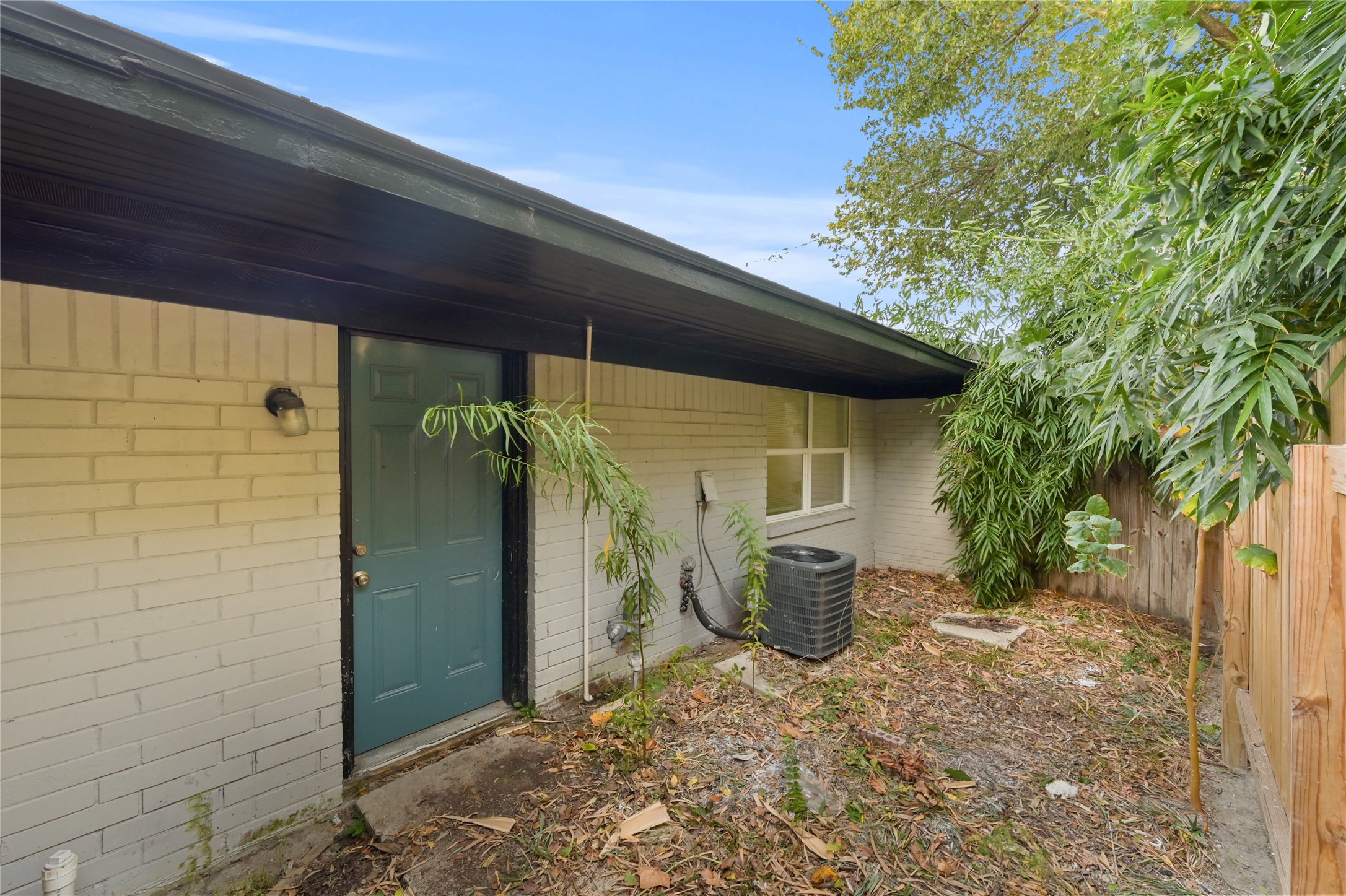 Private Fully Fenced Backyard