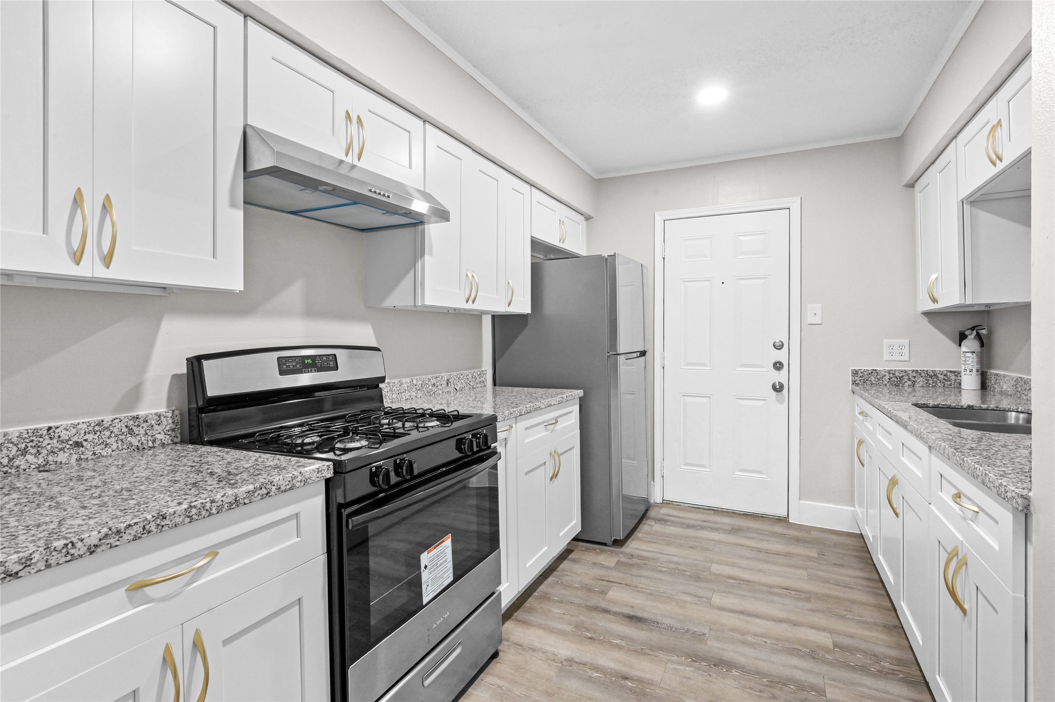 Modern Kitchen Modern Kitchen