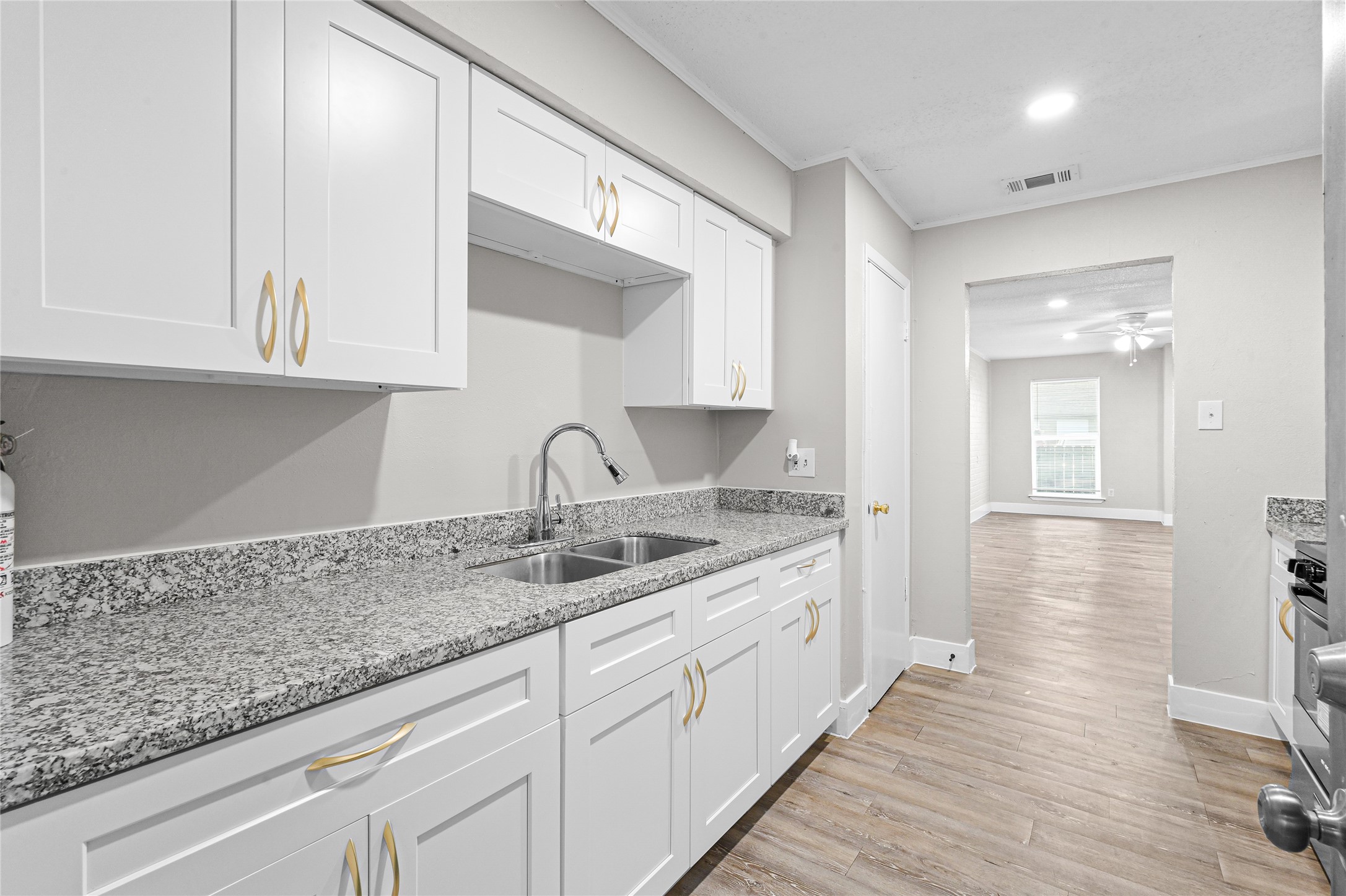 Modern Kitchen Modern Kitchen