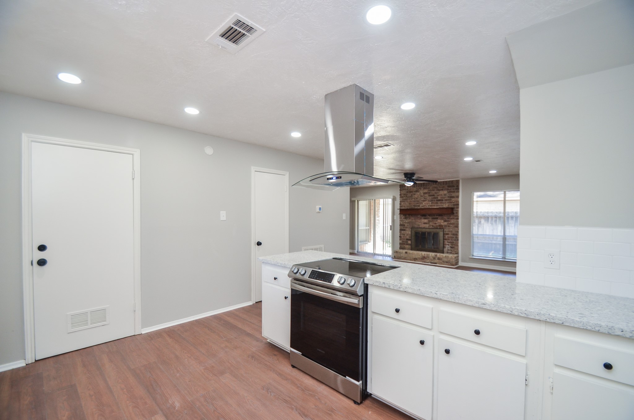 GORGEOUS NEW KITCHEN