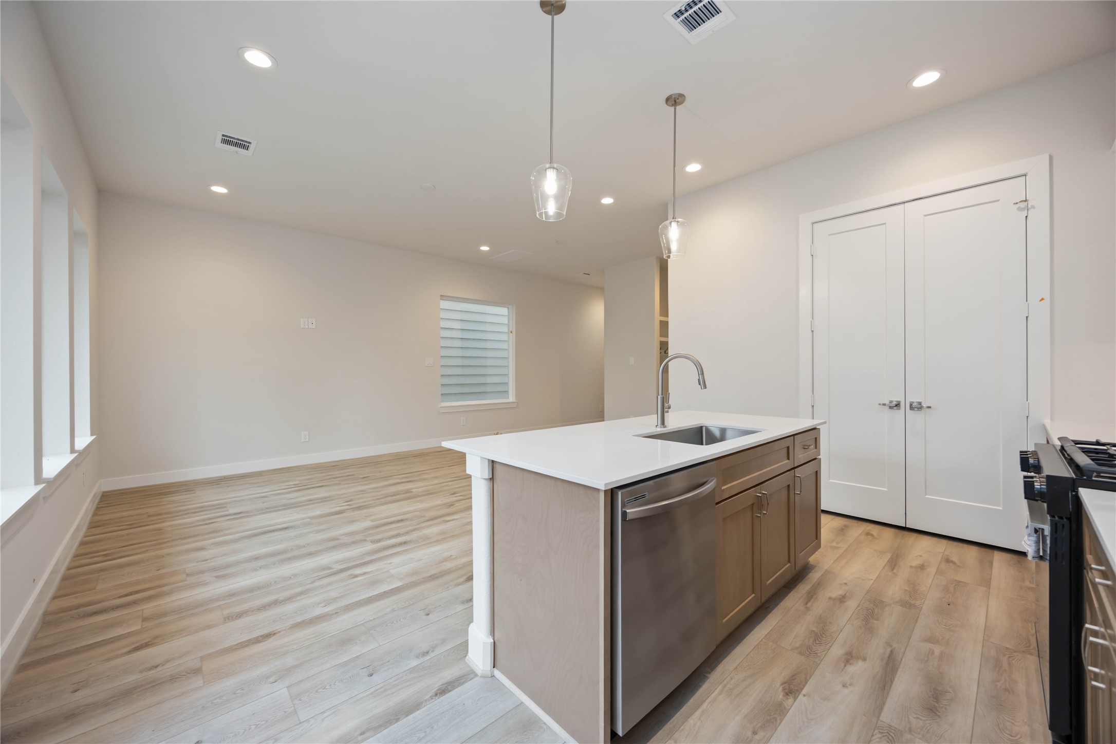 6112 De Campo Street, Houston, TX 77091