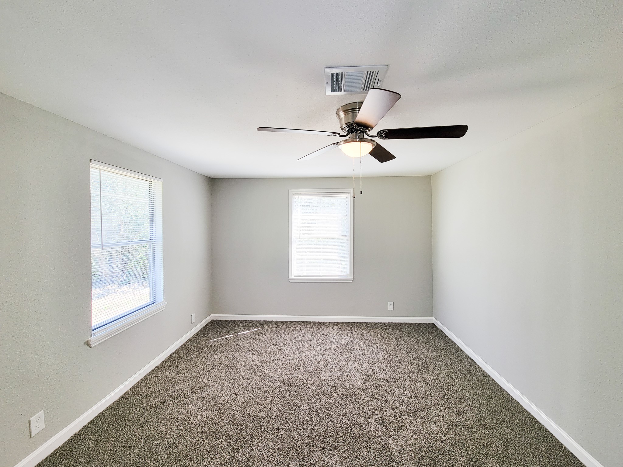 3923 Zephyr Street, Houston, TX 77021