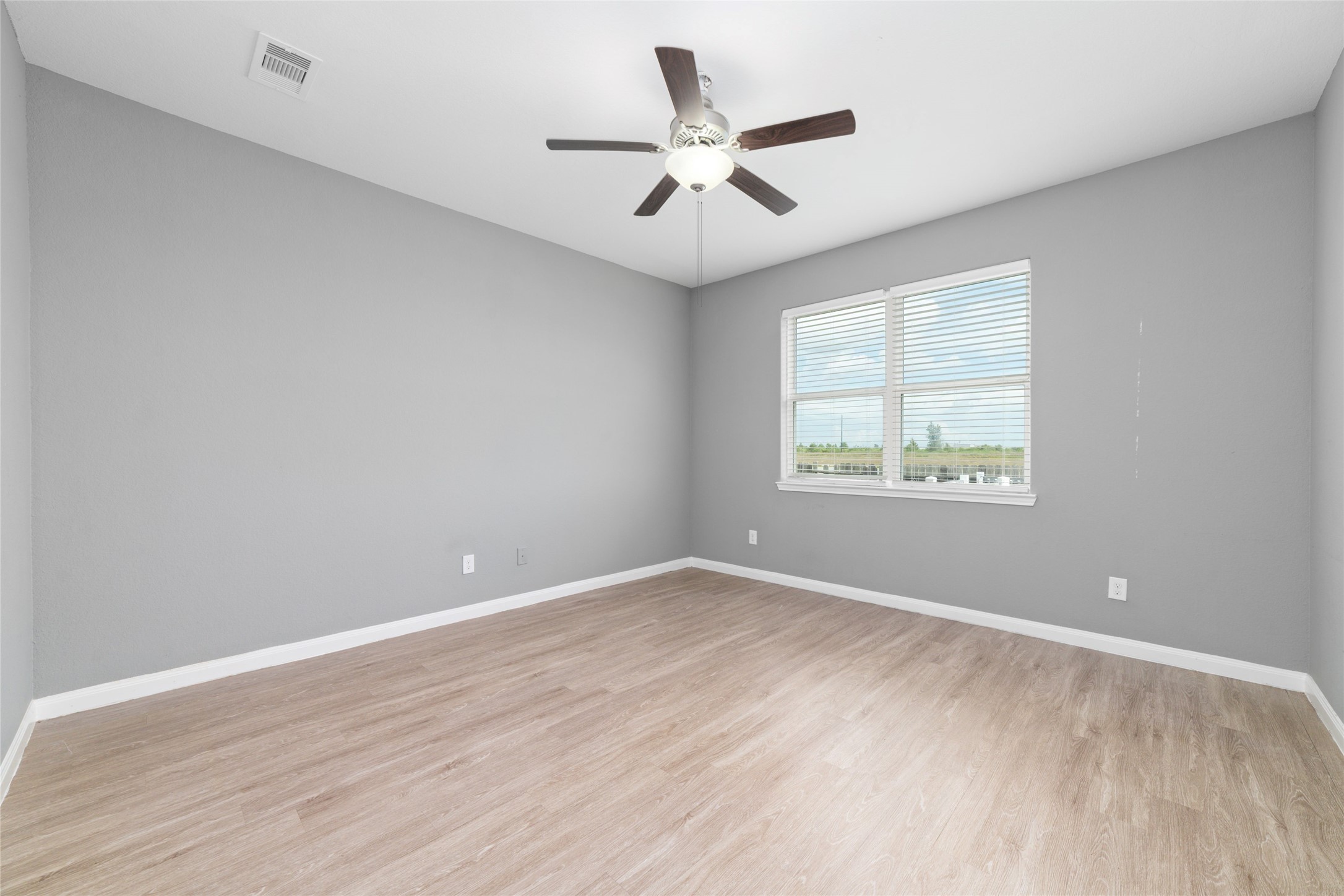 1077 Mule Ridge Drive, Katy, TX 77493