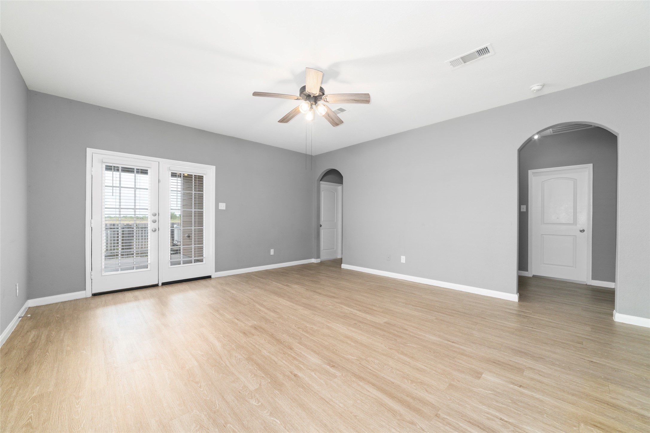 1077 Mule Ridge Drive, Katy, TX 77493