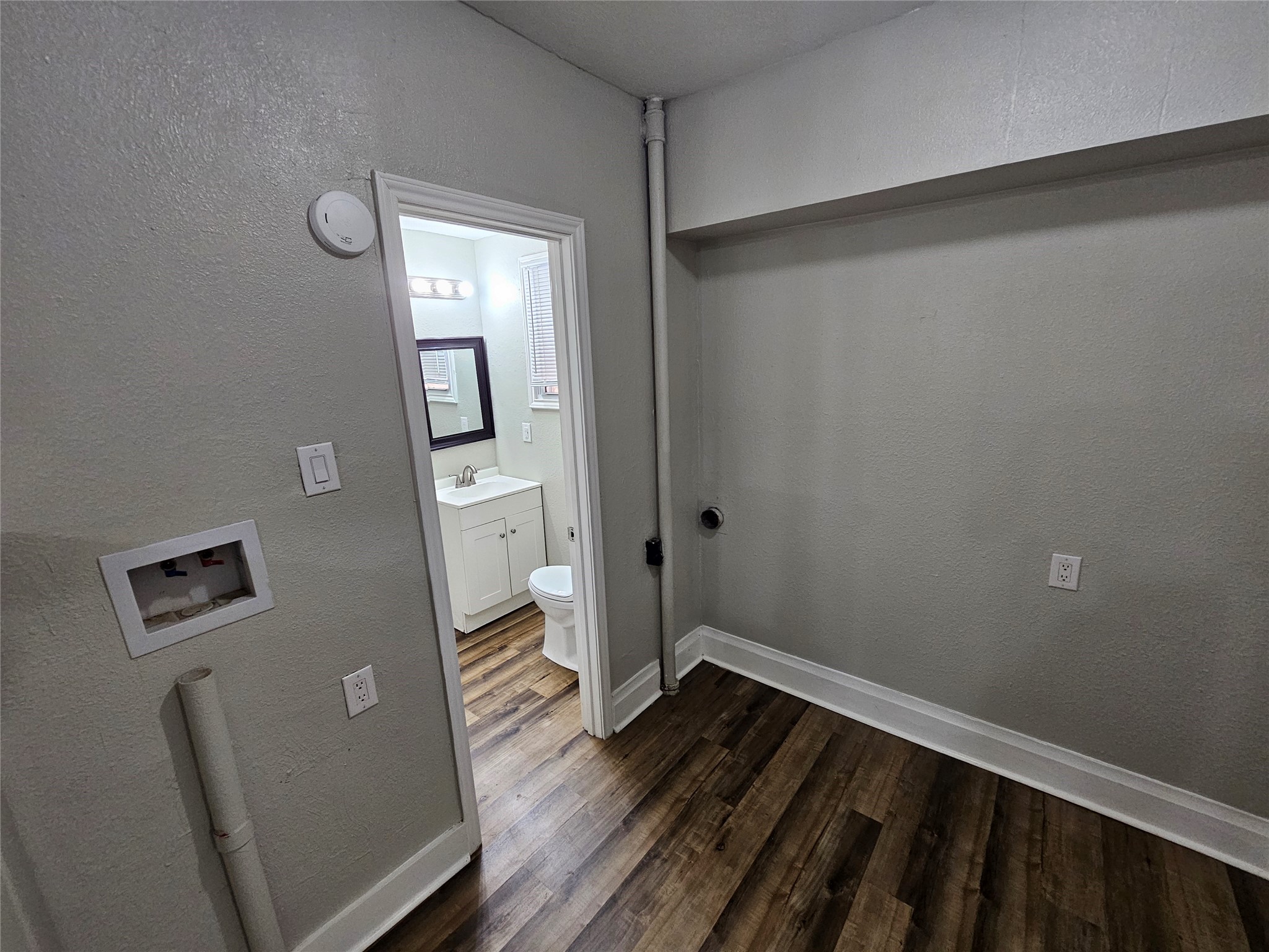1909 2nd Avenue N, Texas City, TX 77590