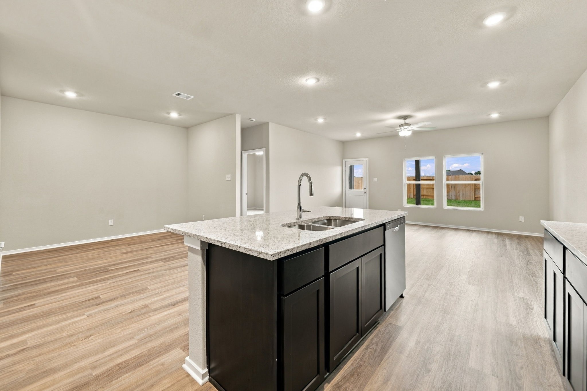 19055 Cetara Villa Drive, Hockley, TX 77447