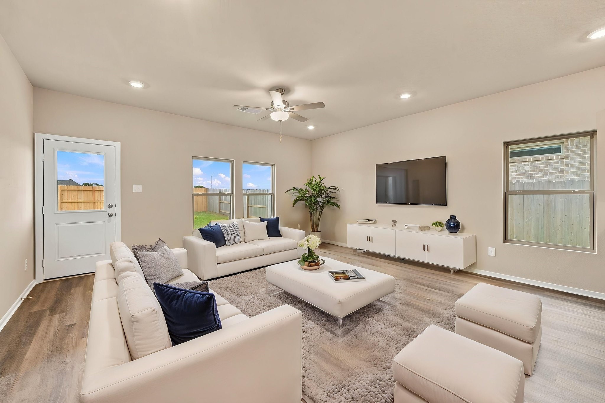 19055 Cetara Villa Drive, Hockley, TX 77447