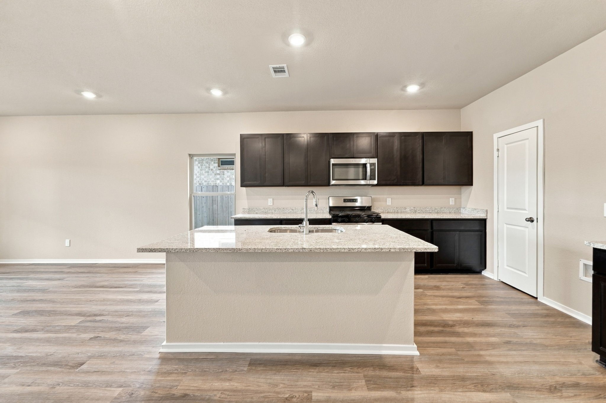 19055 Cetara Villa Drive, Hockley, TX 77447