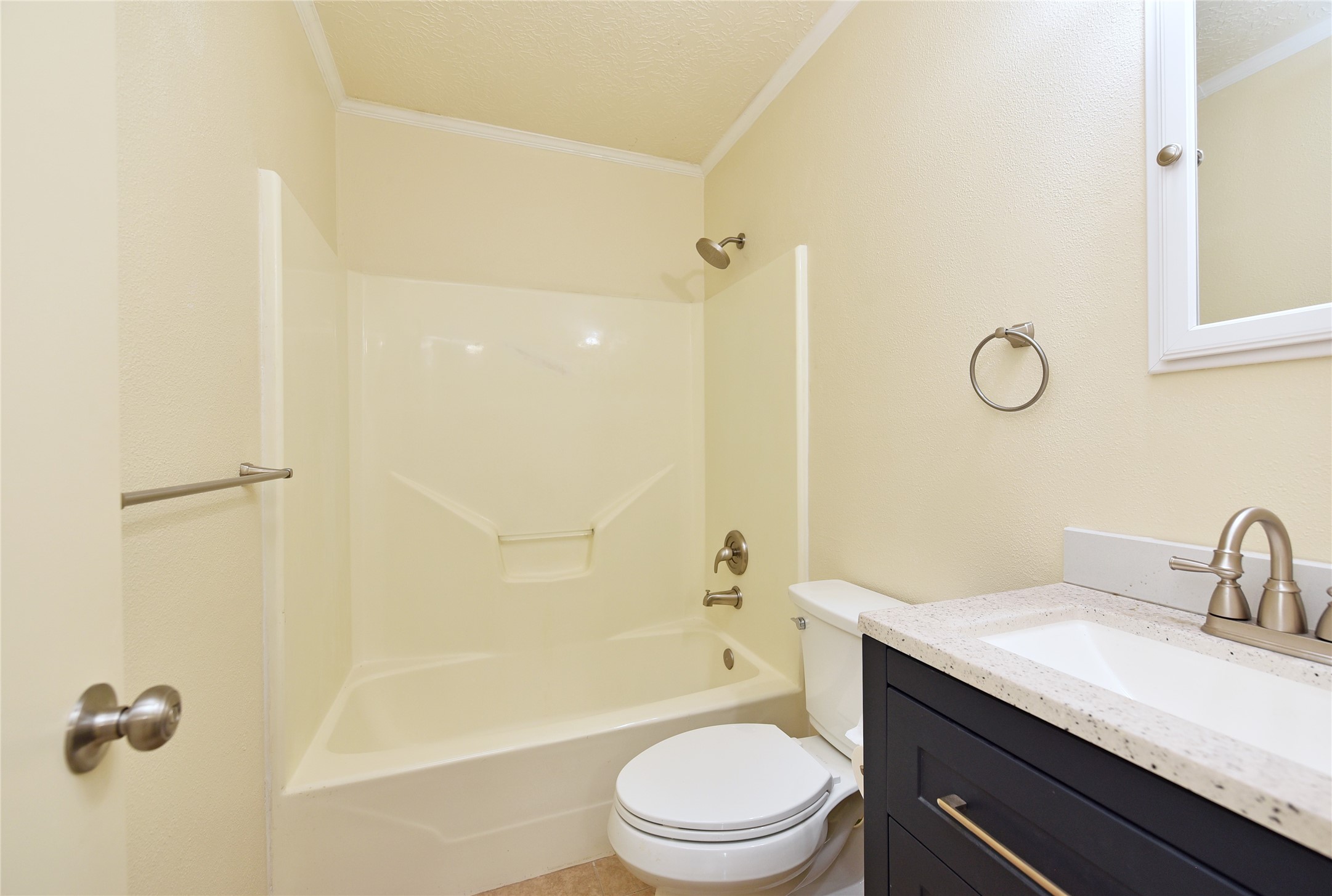 2nd full bath and shower