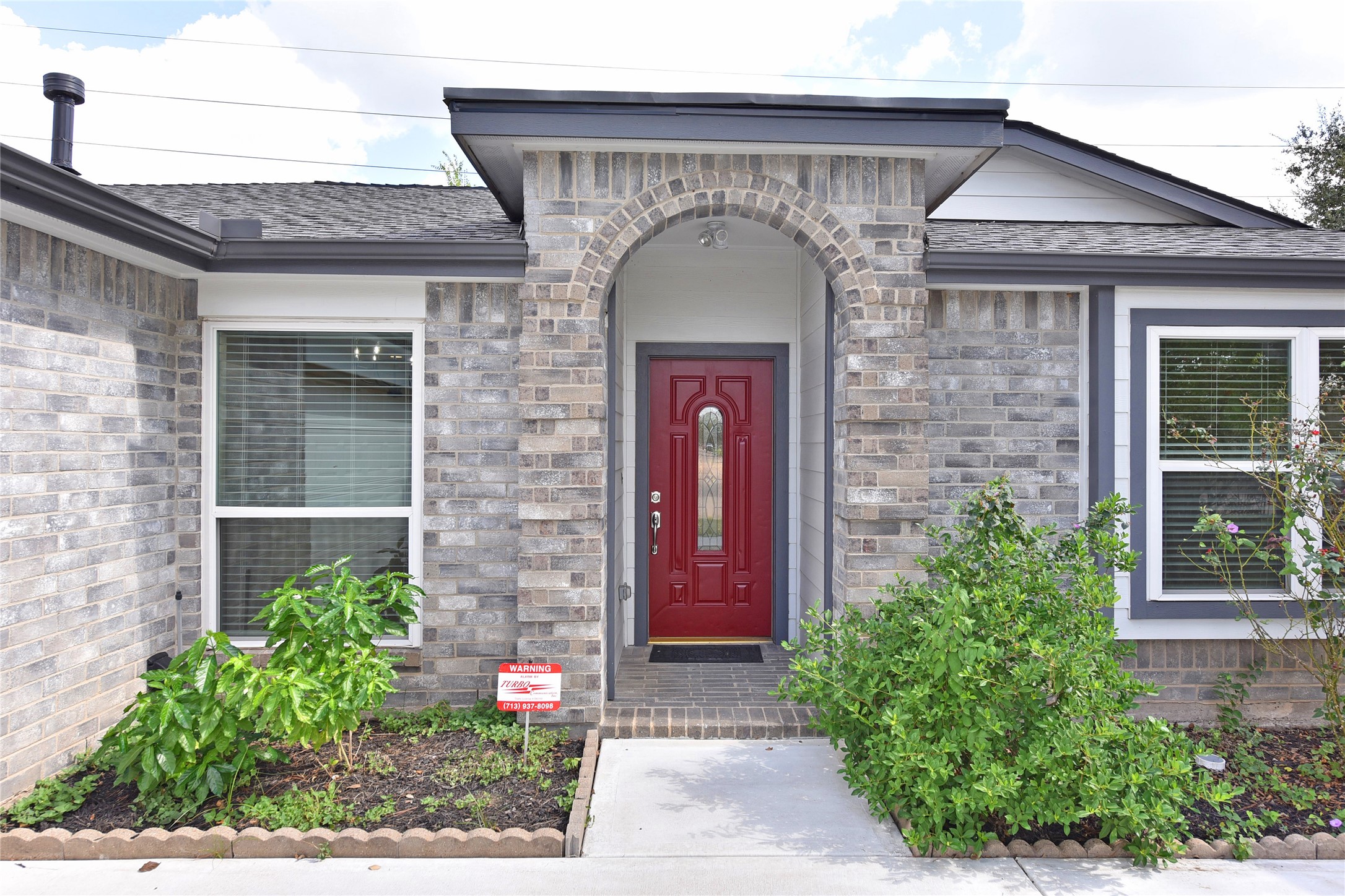 Welcome home to one story living with 4 bedrooms. Welcome home to one story living with 4 bedrooms.