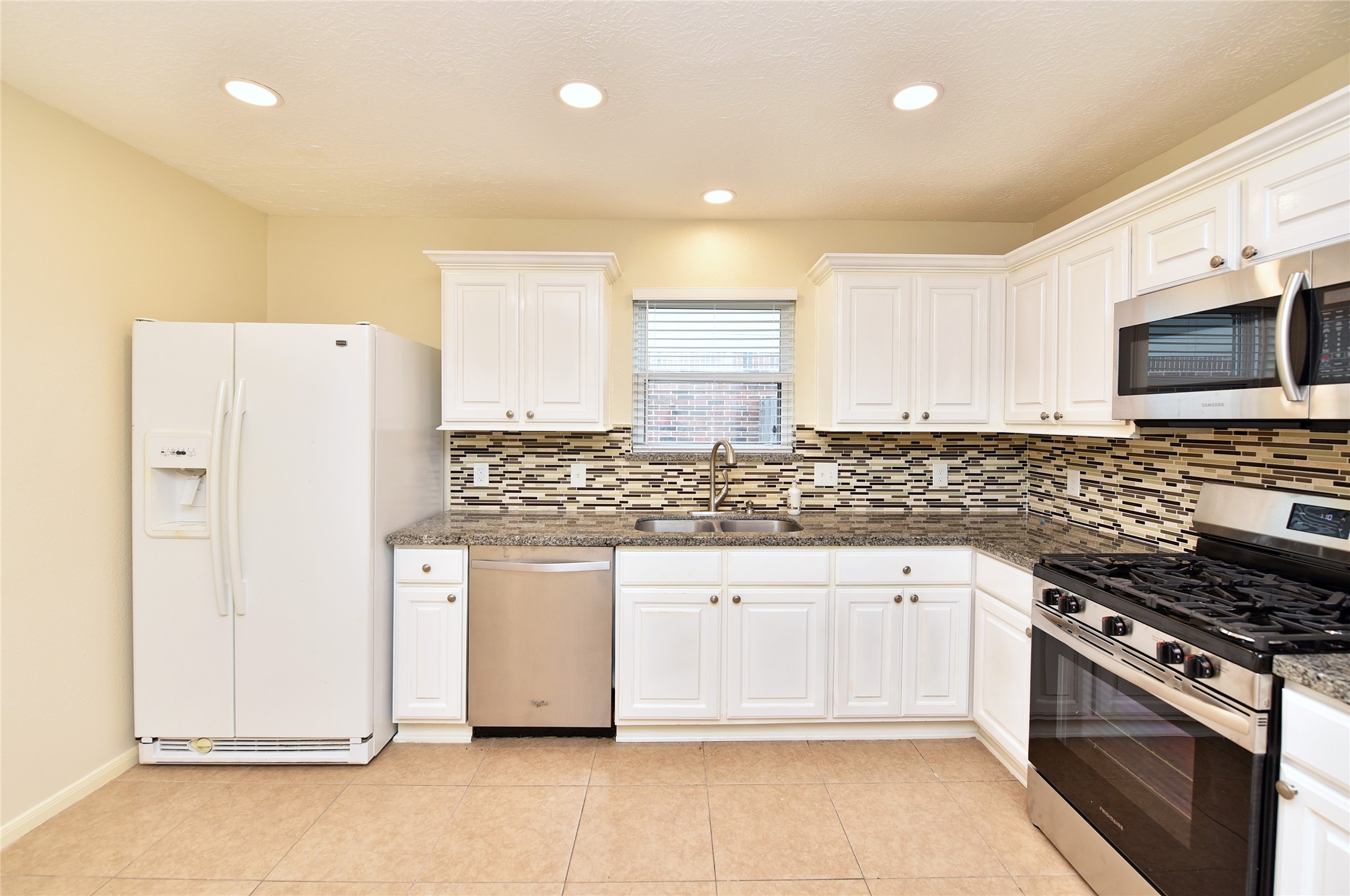 222 Savannah Moss Drive, Richmond, TX 77469