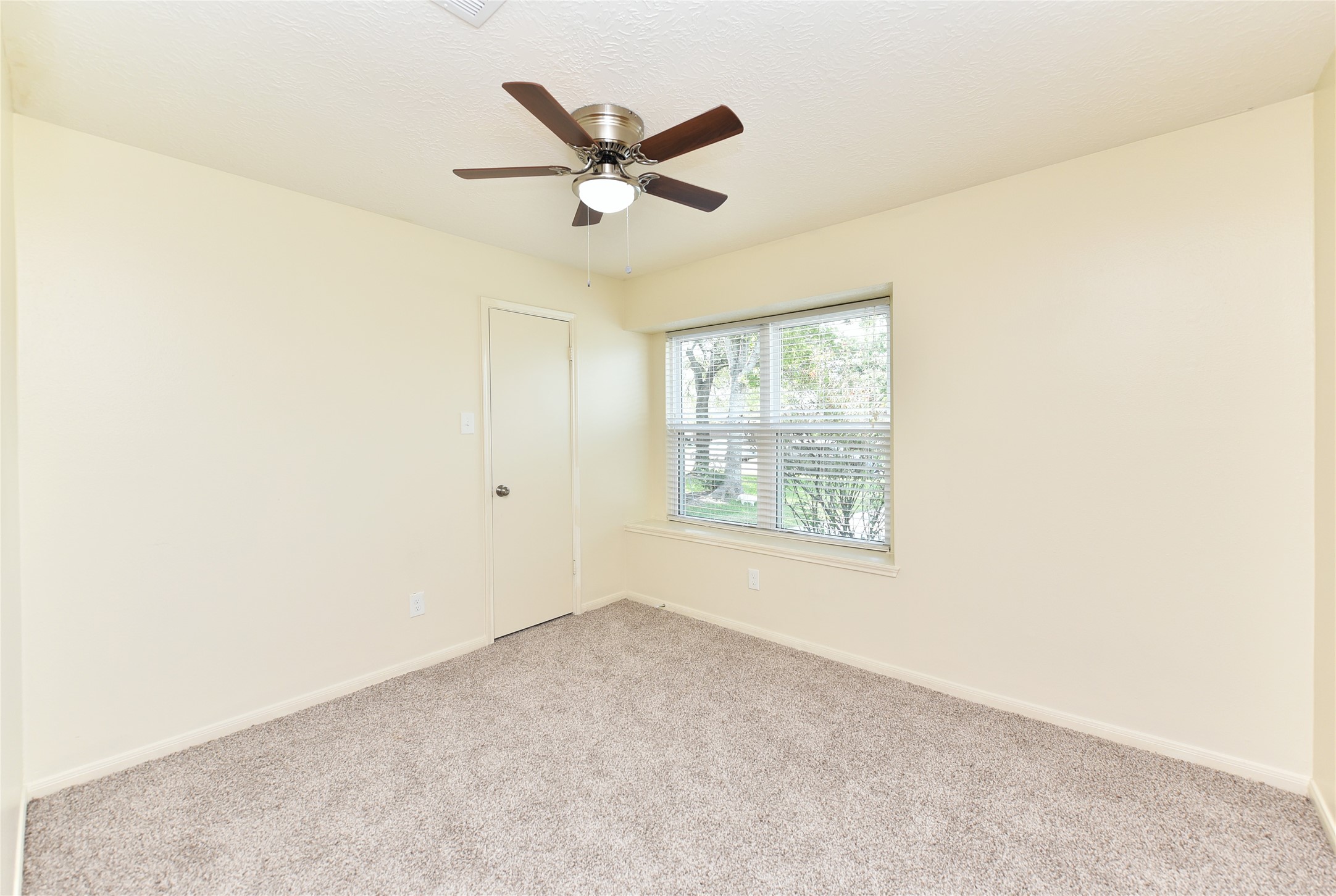 222 Savannah Moss Drive, Richmond, TX 77469