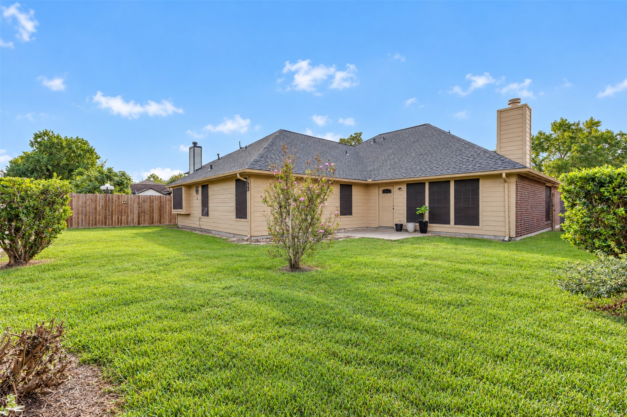 905 Wisdom Drive, Deer Park, TX 77536