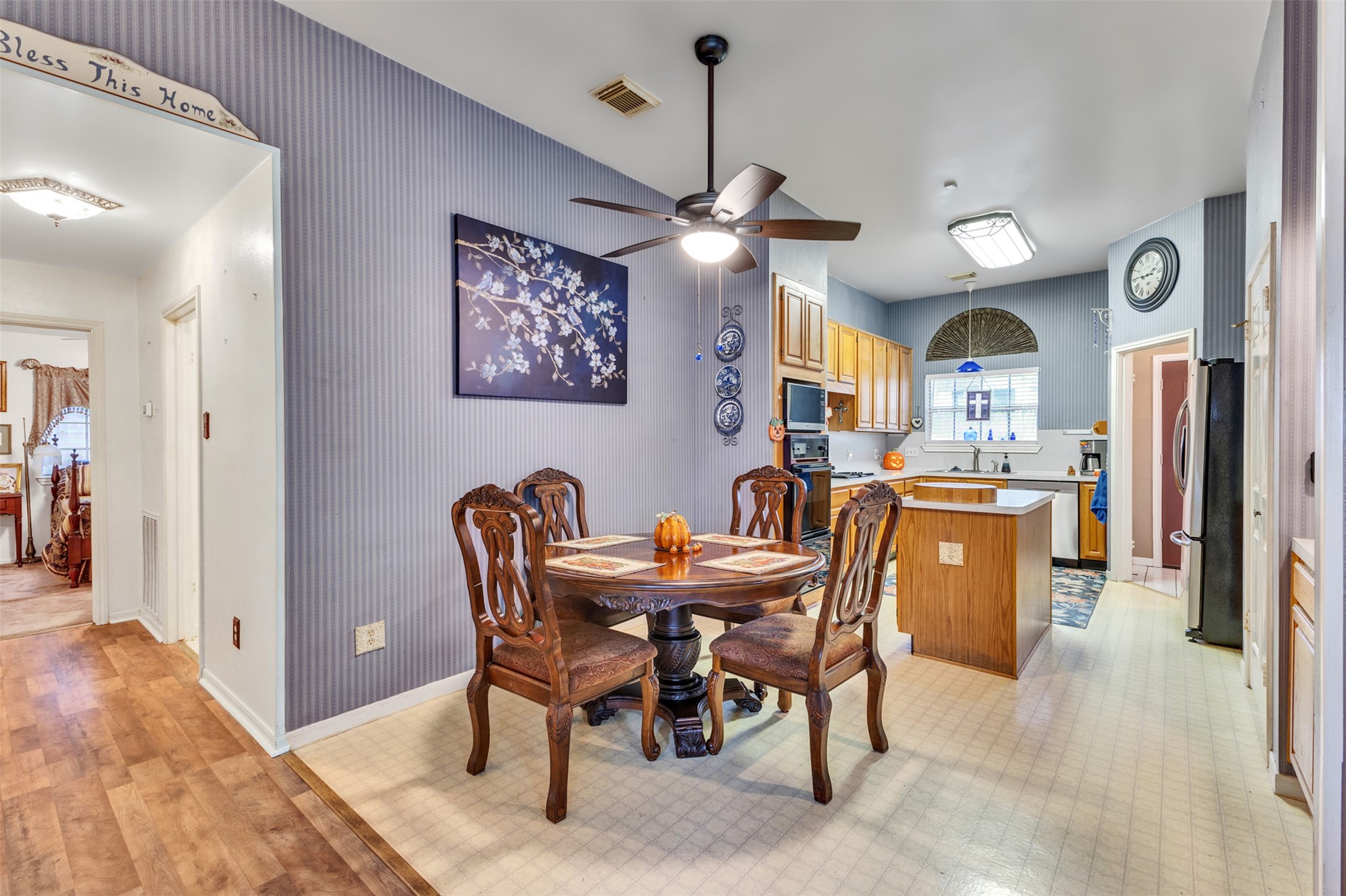 905 Wisdom Drive, Deer Park, TX 77536