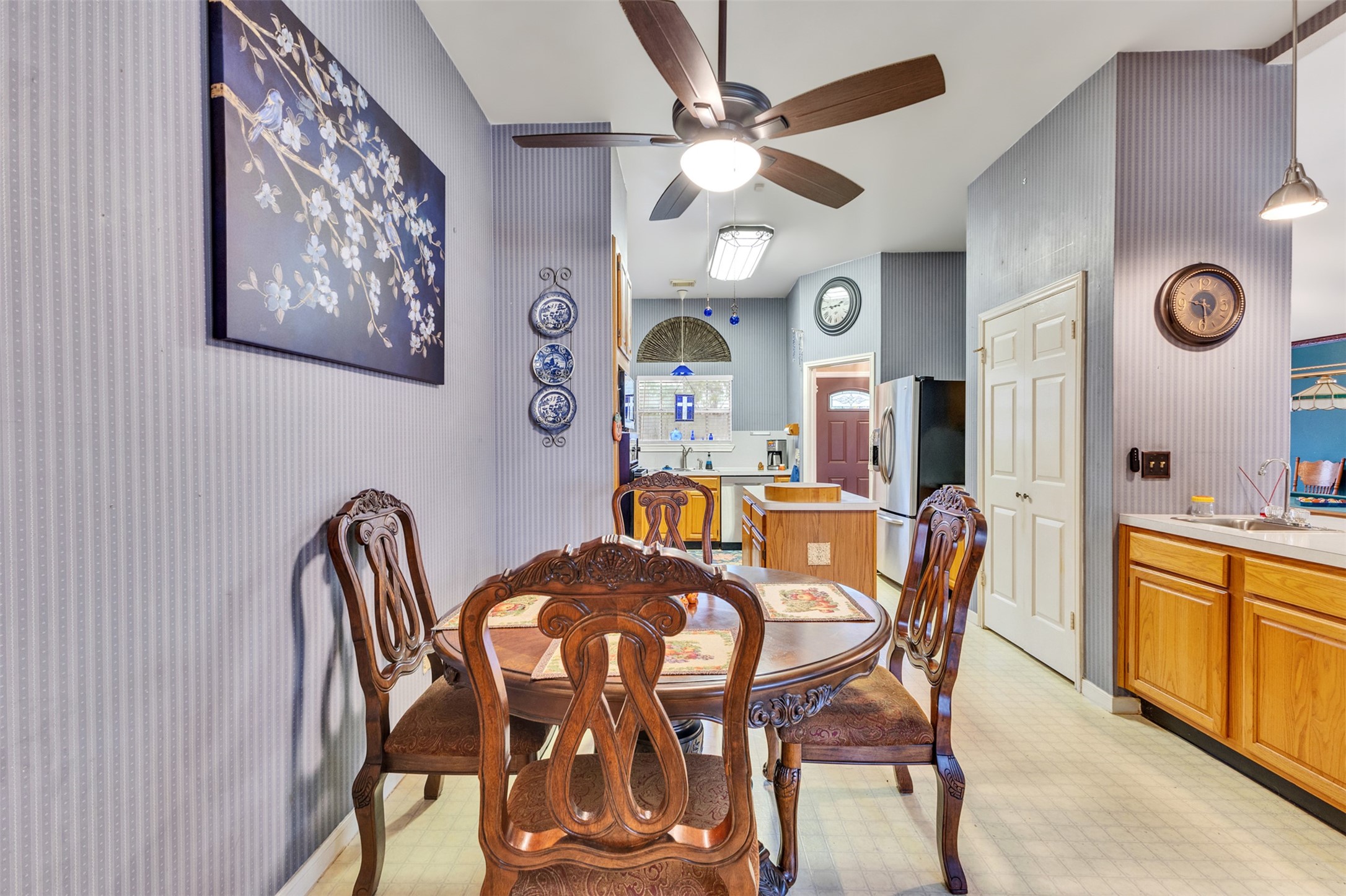 905 Wisdom Drive, Deer Park, TX 77536
