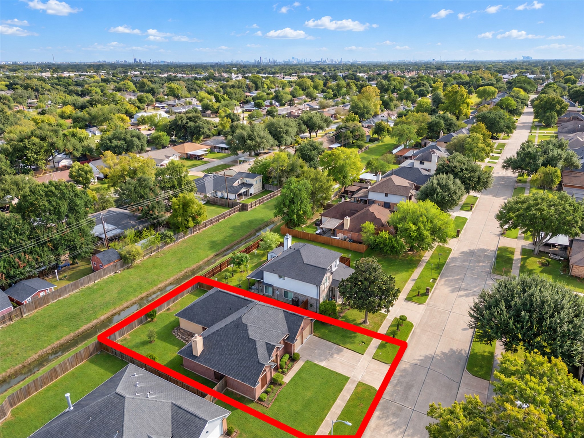 905 Wisdom Drive, Deer Park, TX 77536