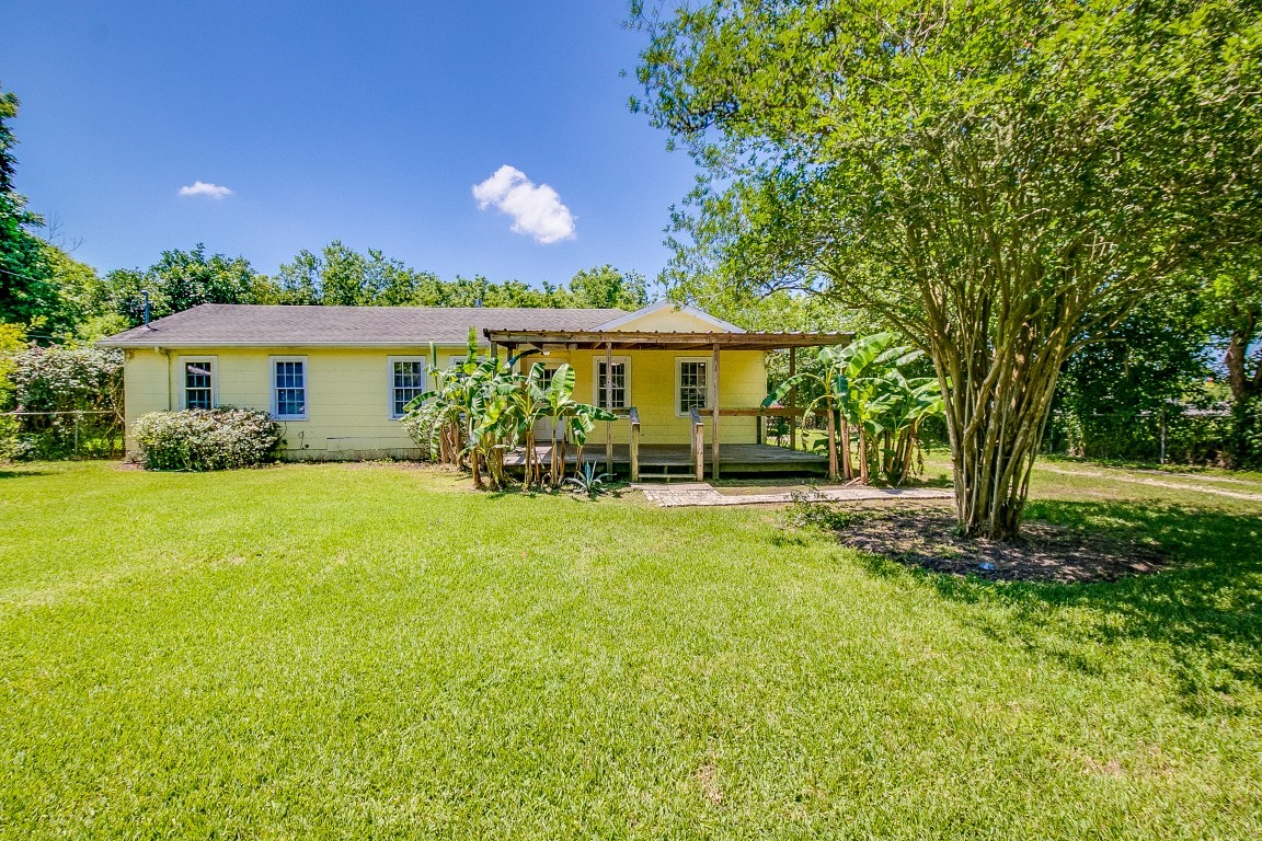 3901 Mckinney Extension, La Marque, TX 77568 3901 Mckinney Extension, La Marque, TX 77568