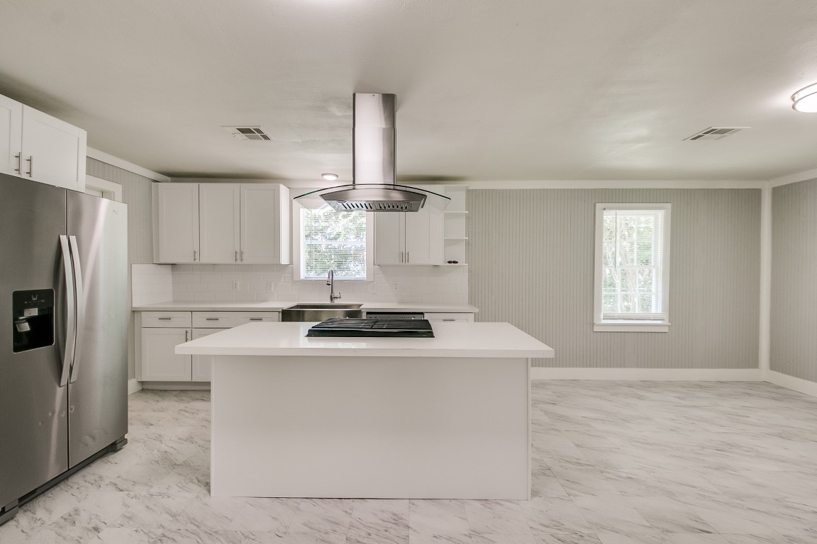 3901 Mckinney Extension, La Marque, TX 77568