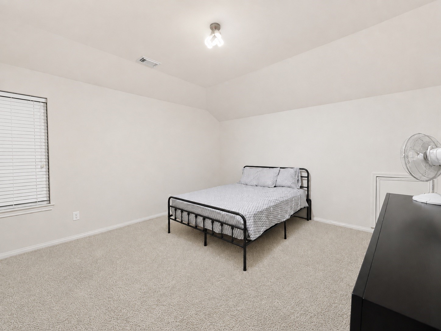 1752 Silver Bend Drive, Dickinson, TX 77539